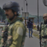 India, prolonged firefight in Kashmir: 2 soldiers and 1 rebel killed