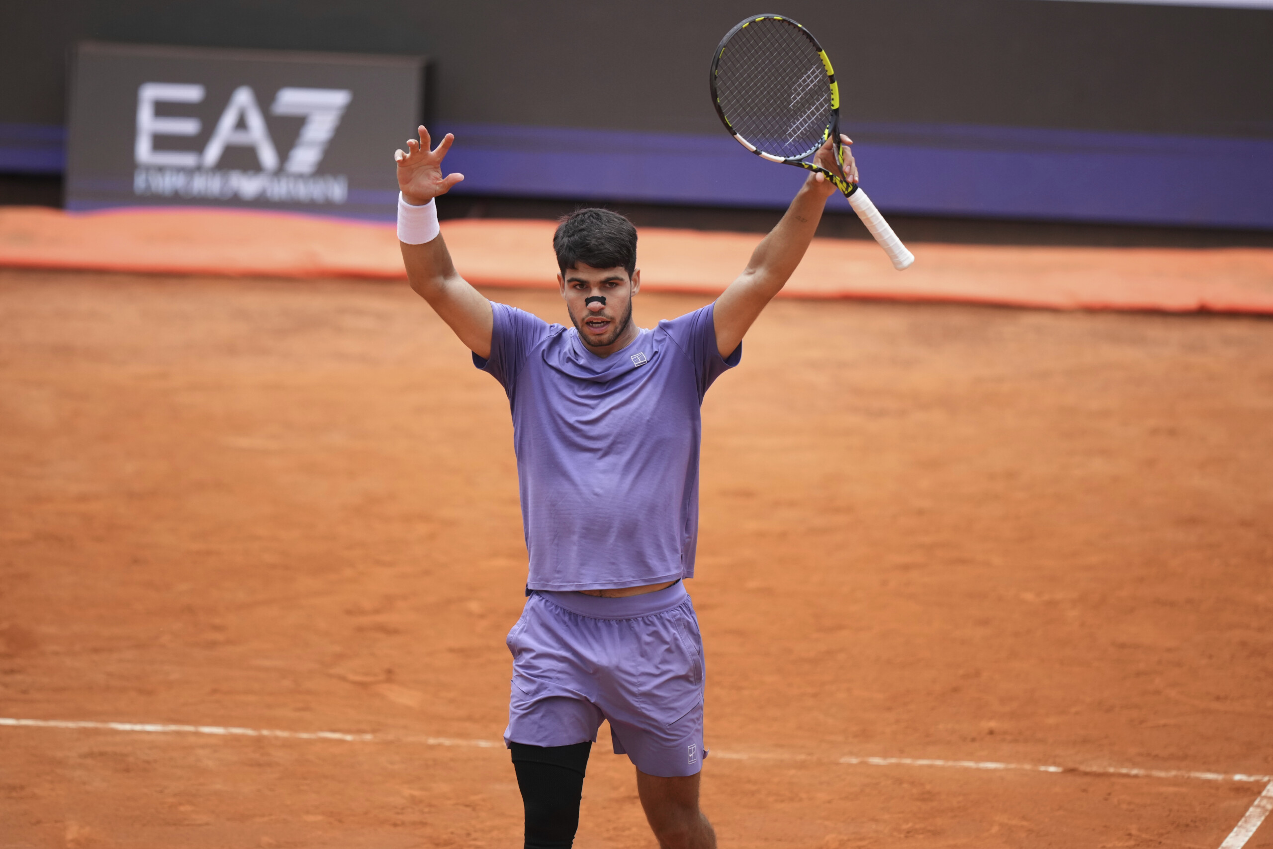 Internazionali Rome, Alcaraz into Quarterfinals: Defeats Khachanov in Three Sets