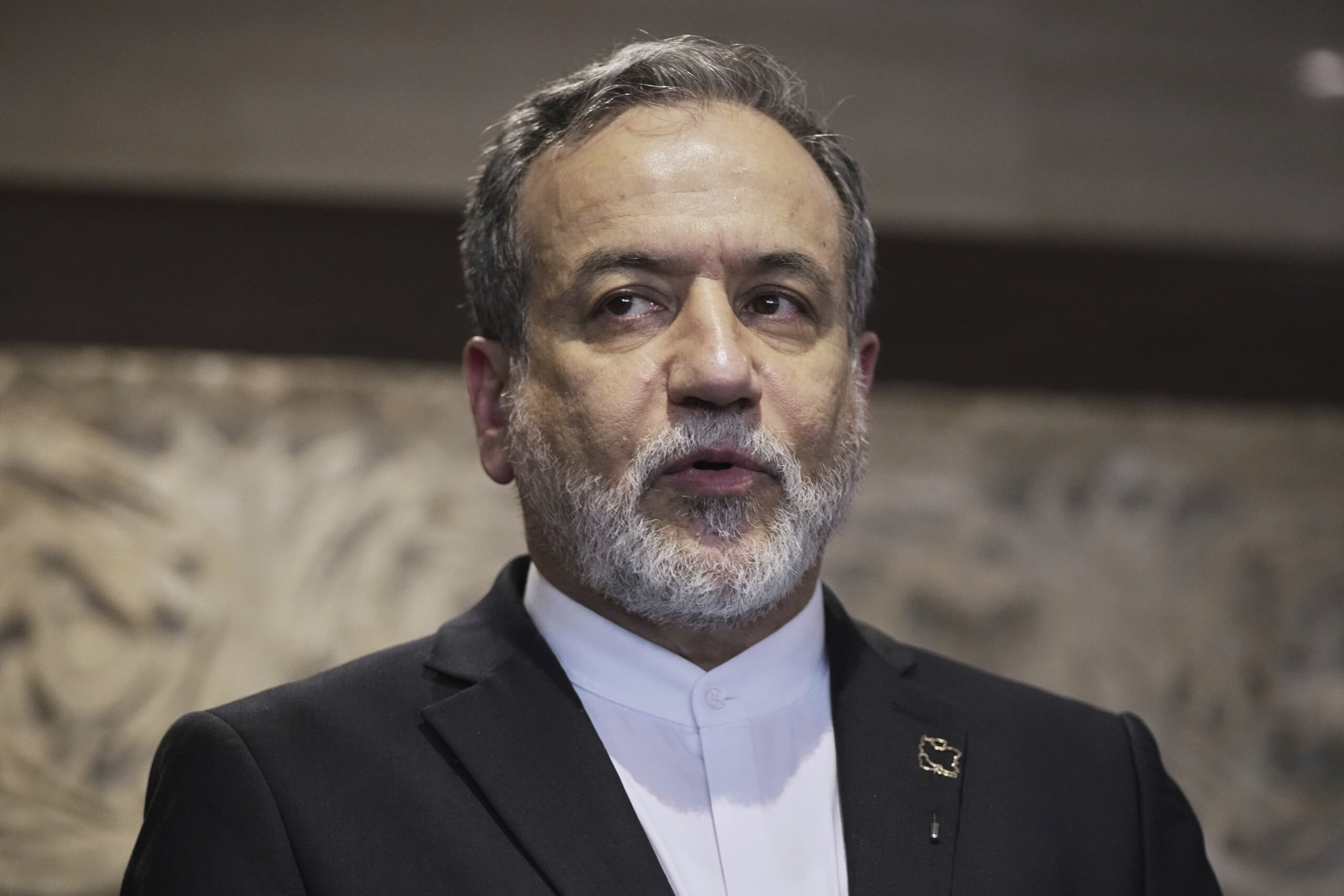 Iran, Araghchi: "We are exercising our right to self-defense but remain committed to diplomacy"