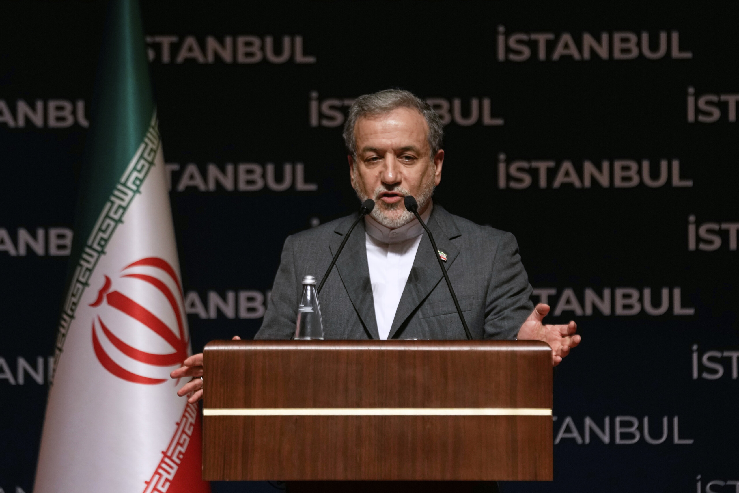 Iran, Araghchi: ‘We have the right to defend ourselves against illegitimate attacks’ Iran, Araghchi: ‘We have the right to defend ourselves against illegitimate attacks’
