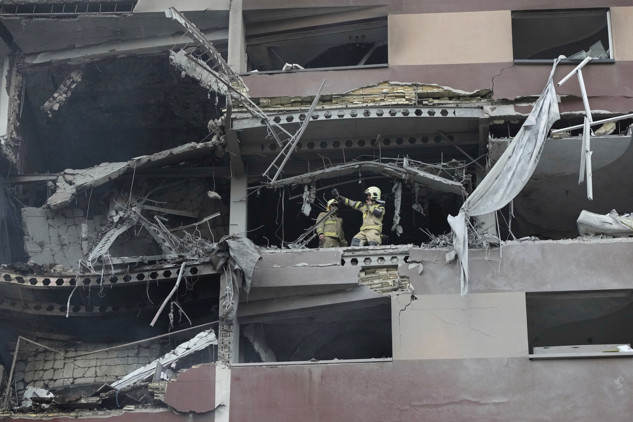 Iran, Beijing: ‘Deeply concerned by Israeli attack on Tehran’