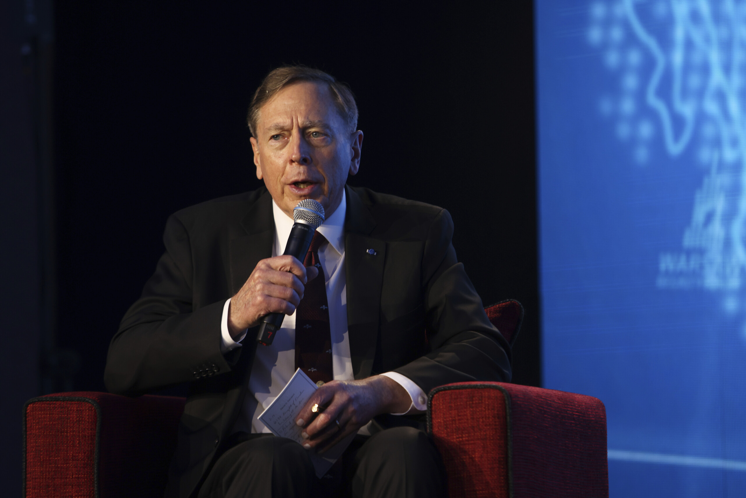 Iran, Petraeus: ‘Without a nuclear deal, the sites will have to be destroyed’ Iran, Petraeus: ‘Without a nuclear deal, the sites will have to be destroyed’