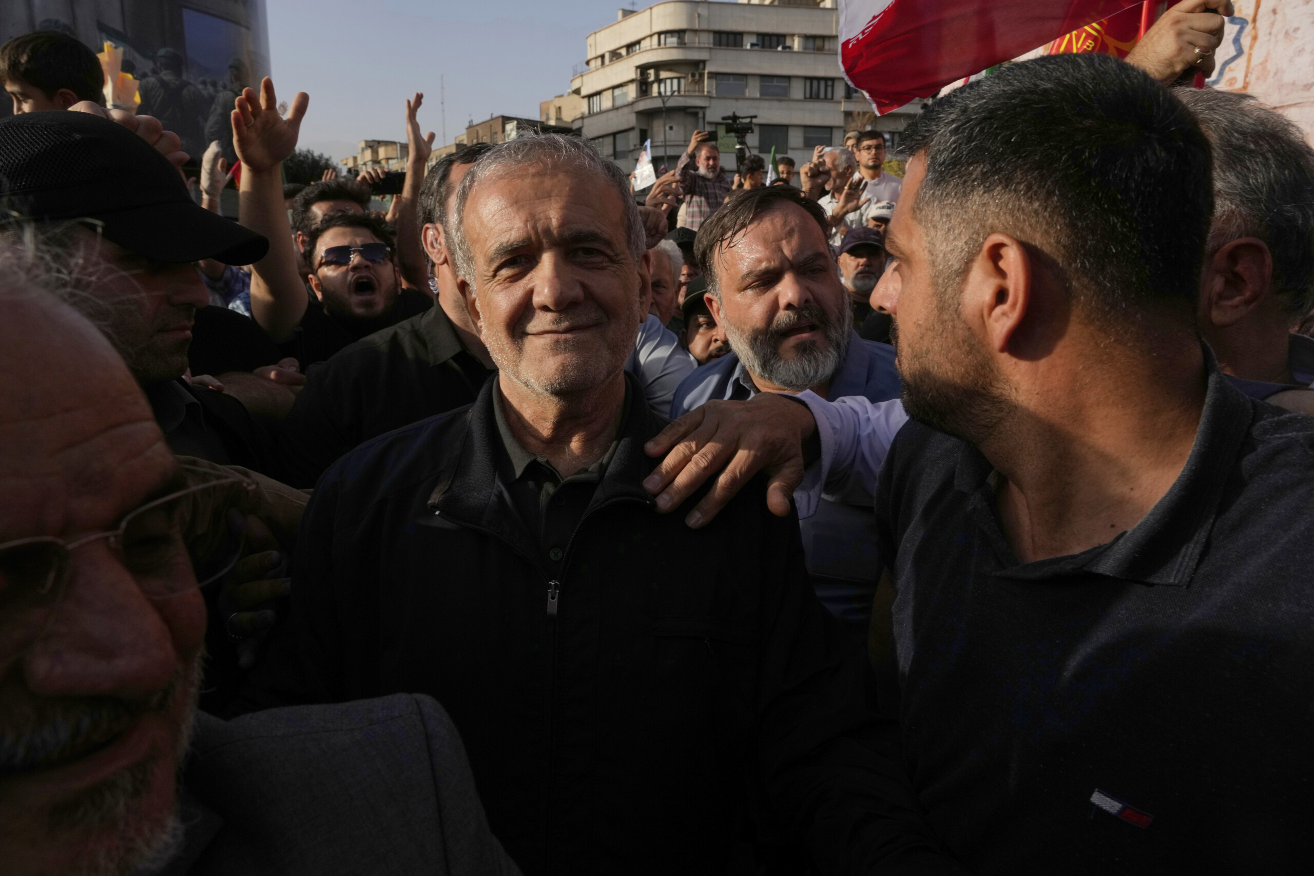 Iran, Pezeshkian: ‘We will respond harshly and make the aggressors regret it’ Iran, Pezeshkian: ‘We will respond harshly and make the aggressors regret it’