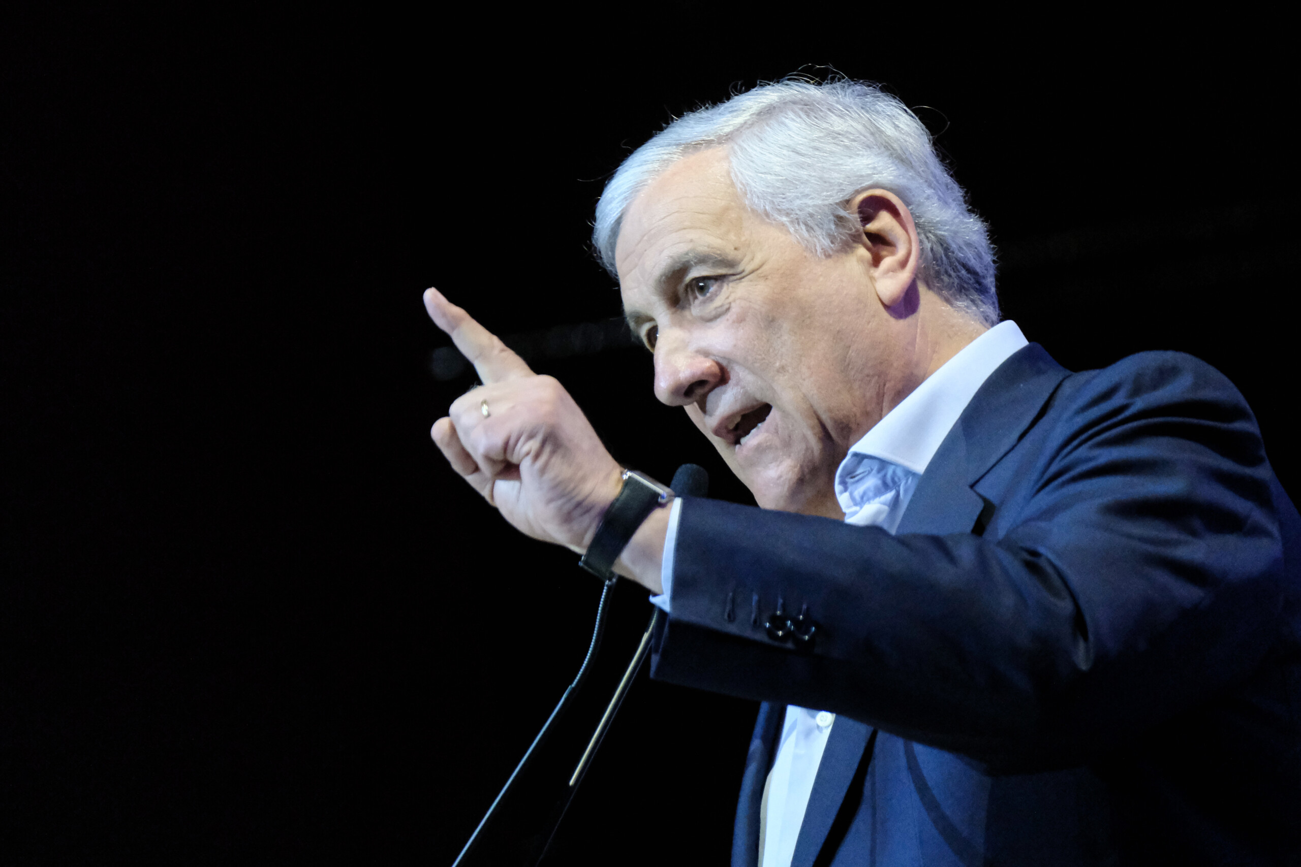 Iran, Tajani sees Araghci minister: ‘Continue on the path of nuclear negotiations’