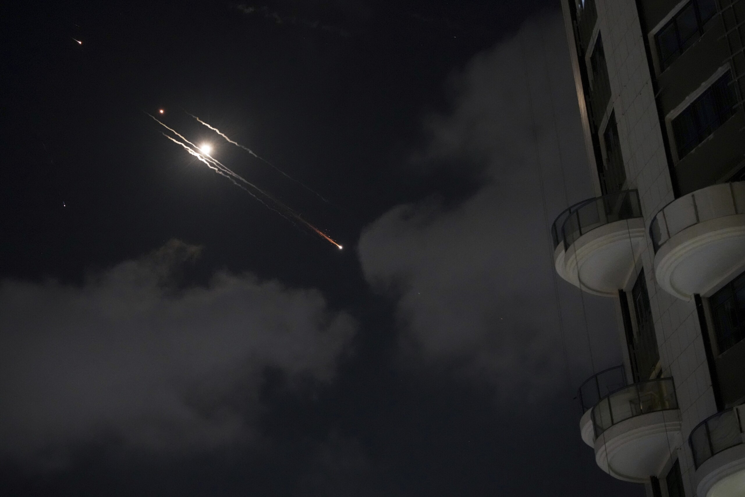 Iran: Tehran, 224 dead in Israeli attacks Iran: Tehran, 224 dead in Israeli attacks