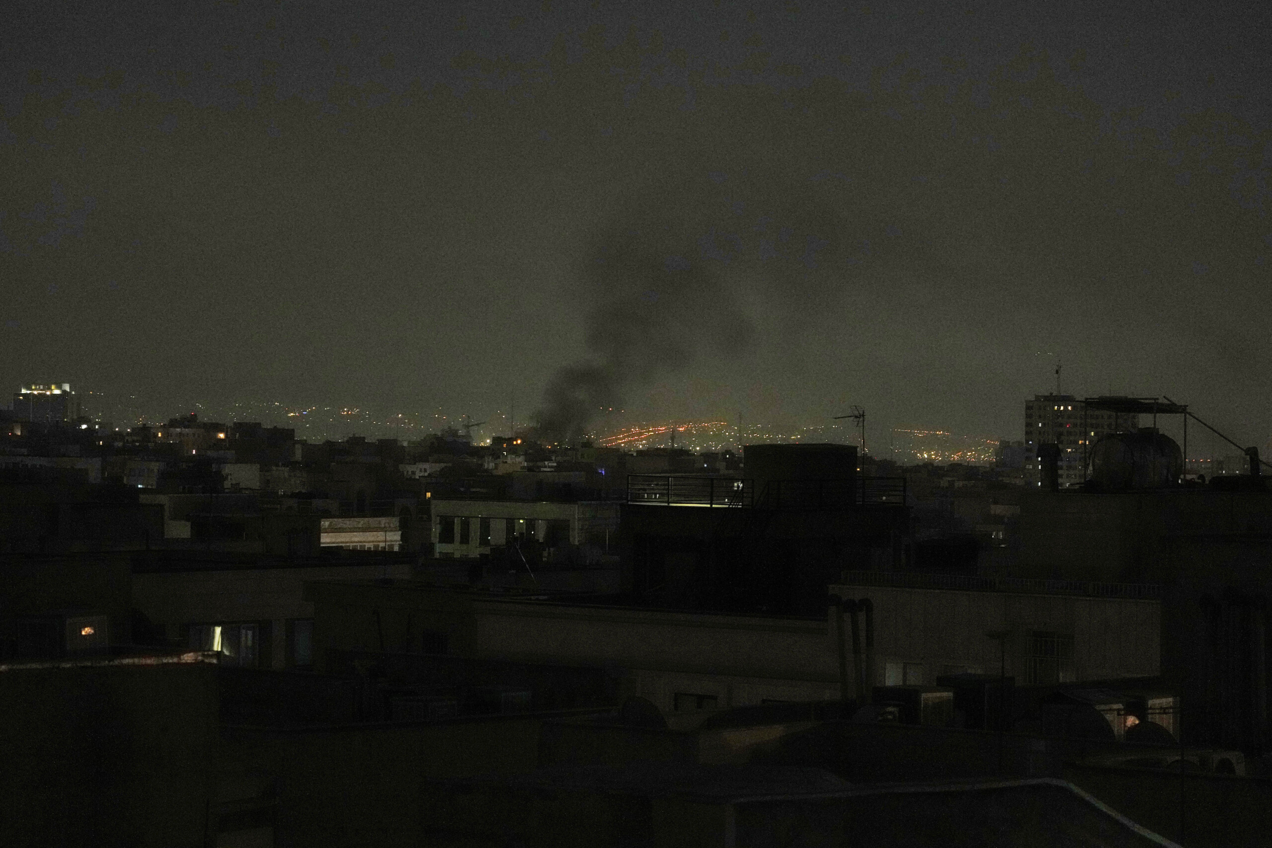 Iran, Tehran: ‘Despite truce, we remain with our finger on the trigger’ Iran, Tehran: ‘Despite truce, we remain with our finger on the trigger’