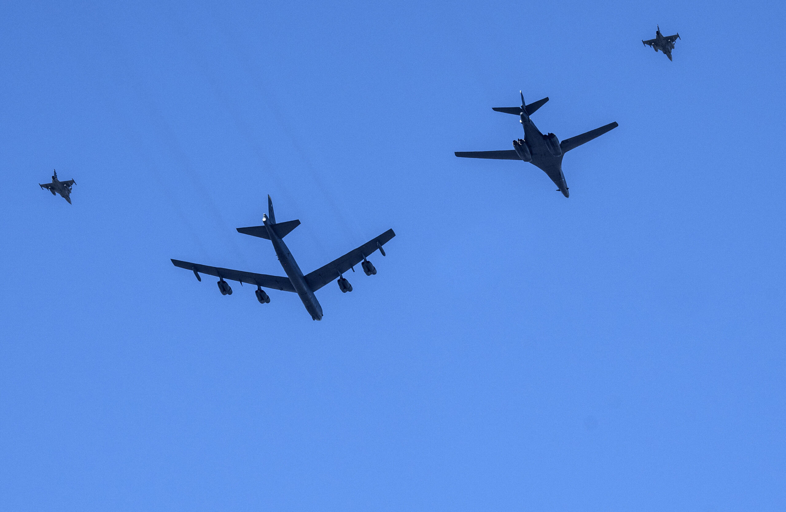 Iran, US move B-2 bombers capable of carrying powerful bombs