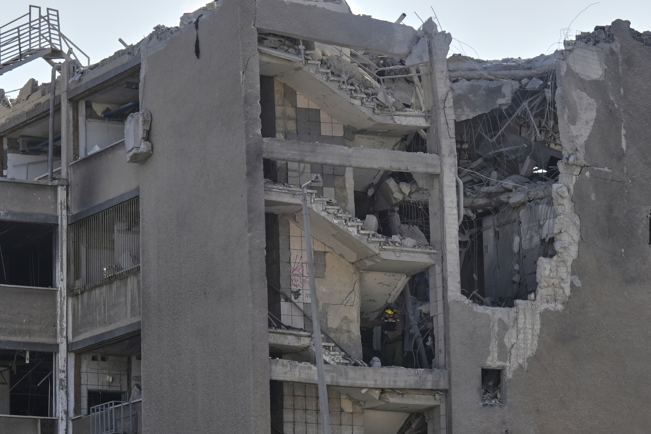 Israel-Iran: rescuers report at least 18 injured in the Jewish state