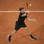 Italian Open: Sinner into semifinals, Ruud overwhelmed in two sets