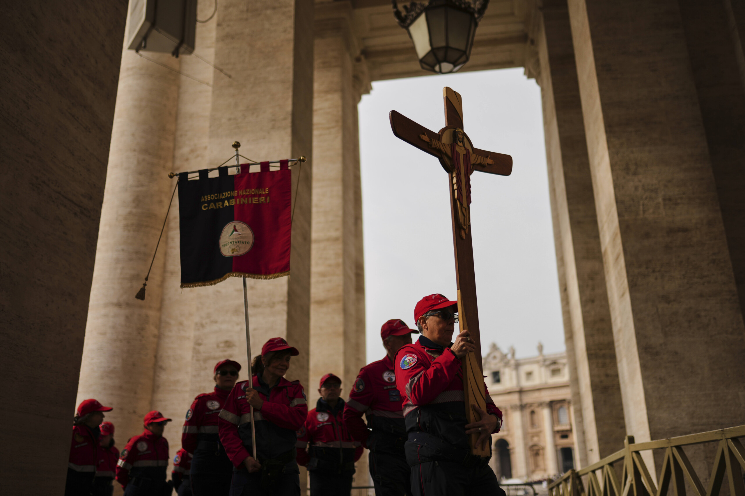 Jubilee: 2,000 Red Cross volunteers at St Peter's Jubilee: 2,000 Red Cross volunteers at St Peter's