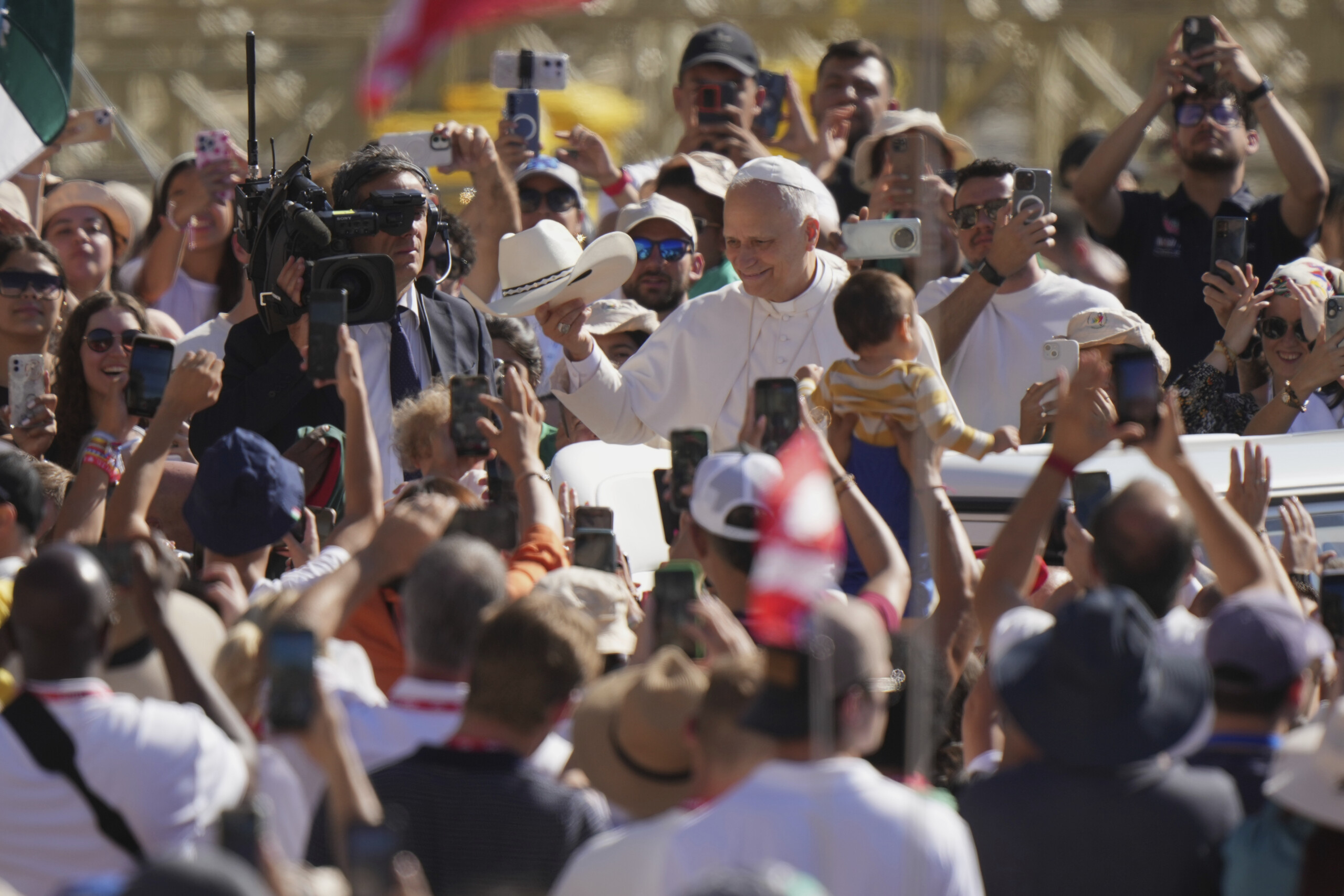 Jubilee, Pope to Young People: “Be Even Brighter Beacons of Hope in the World”