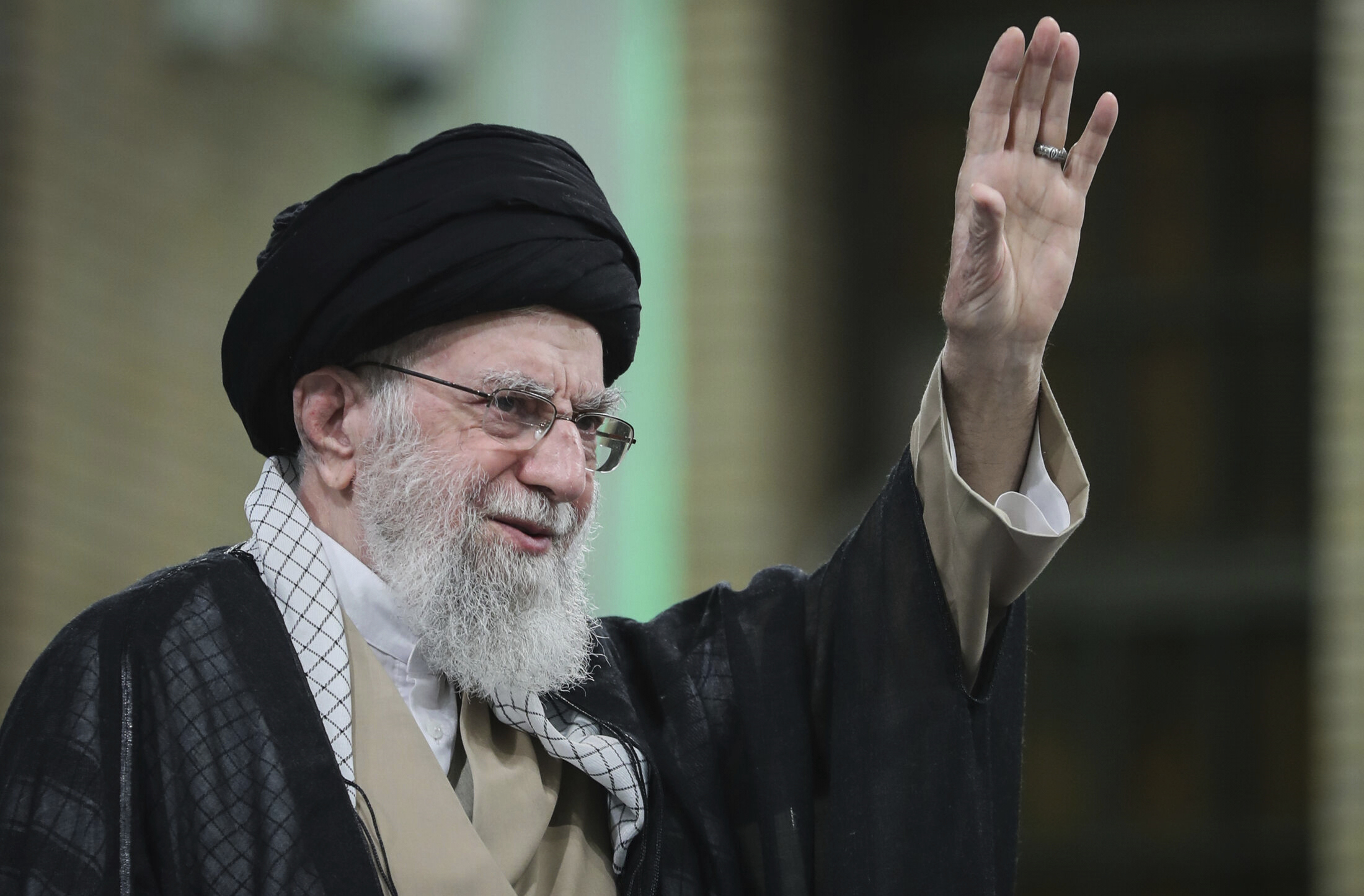 Khamenei: ‘We will resist war, we will not surrender’ Khamenei: ‘We will resist war, we will not surrender’