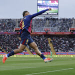 La Liga, Barcelona drops poker to Real Sociedad and leaps to the top