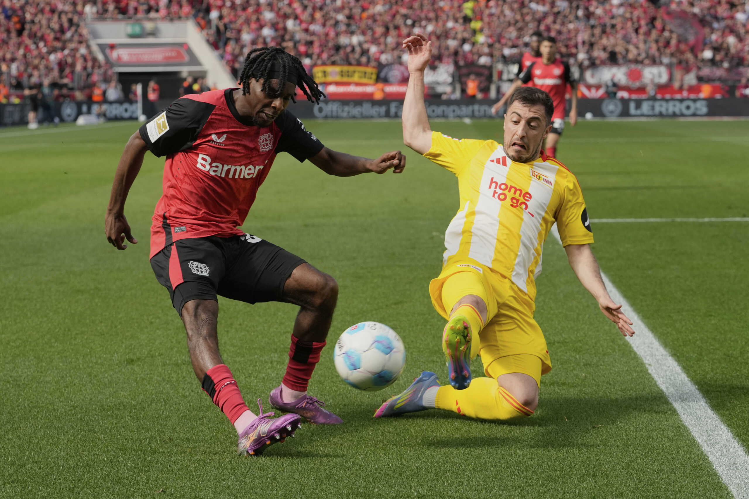 Liverpool officially signs Frimpong from Bayer Leverkusen Liverpool officially signs Frimpong from Bayer Leverkusen