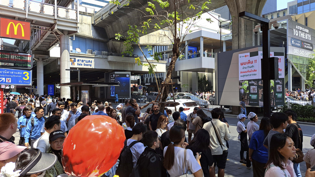 Magnitude 7.7 earthquake in Southeast Asia, epicenter in Myanmar Magnitude 7.7 earthquake in Southeast Asia, epicenter in Myanmar