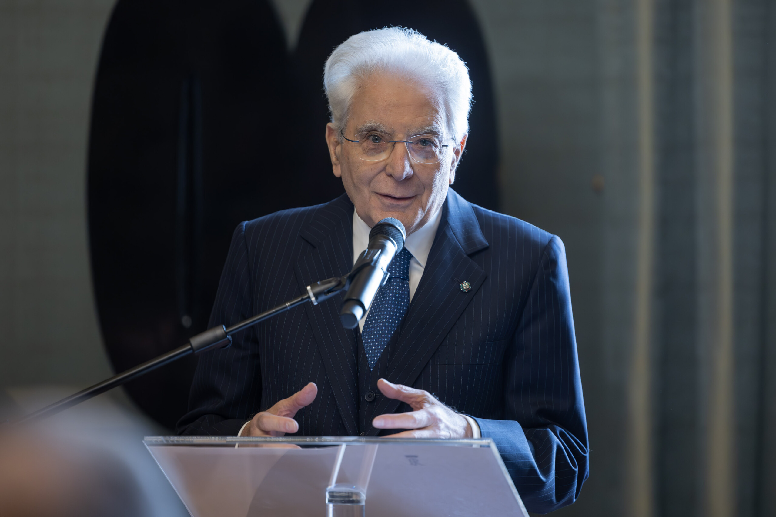 Mattarella: ‘Republic's gratitude to the Police, it guarantees security and social cohesion’. Mattarella: ‘Republic's gratitude to the Police, it guarantees security and social cohesion’.