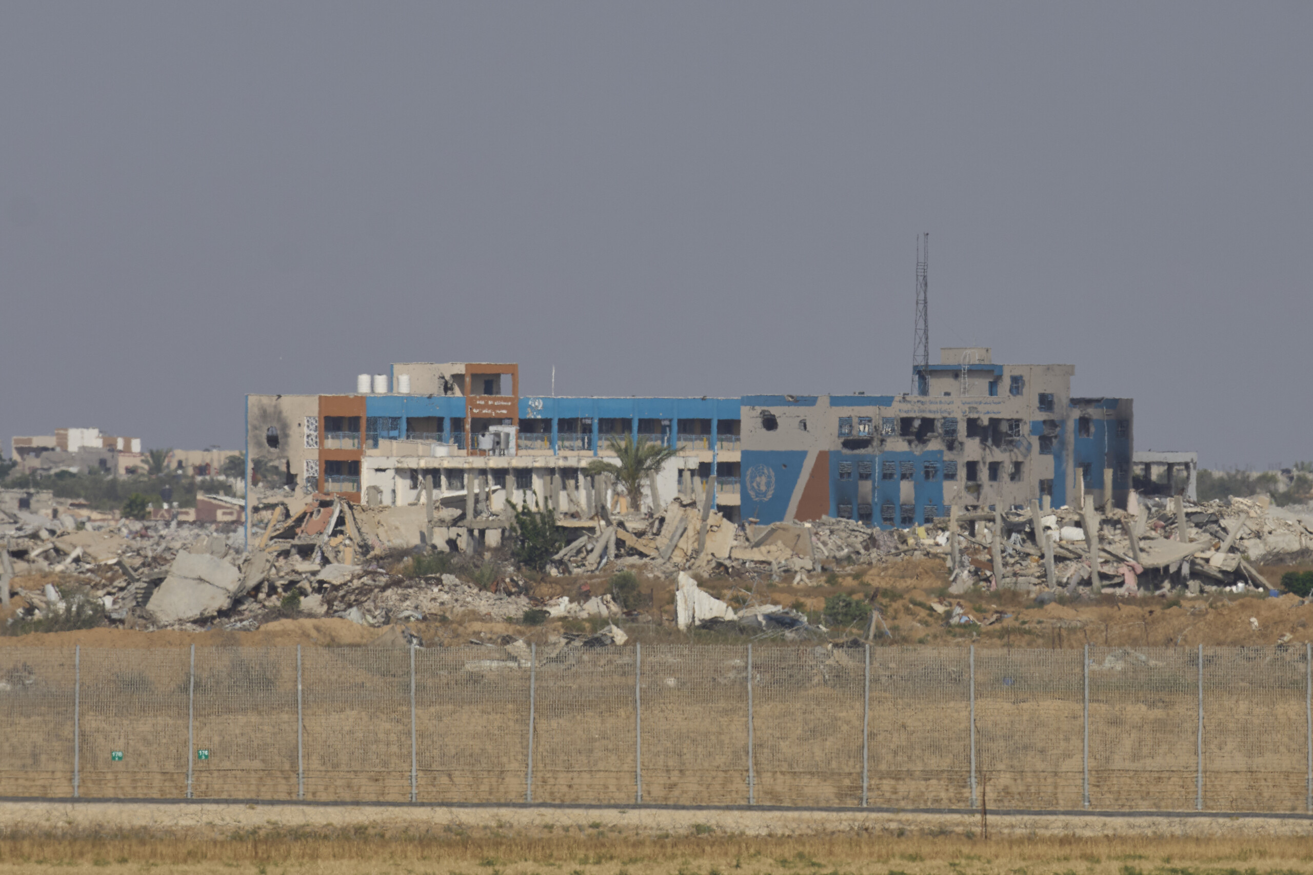 Middle East, Al Jazeera: Death toll rises to 40 in raid on humanitarian site in Gaza Middle East, Al Jazeera: Death toll rises to 40 in raid on humanitarian site in Gaza