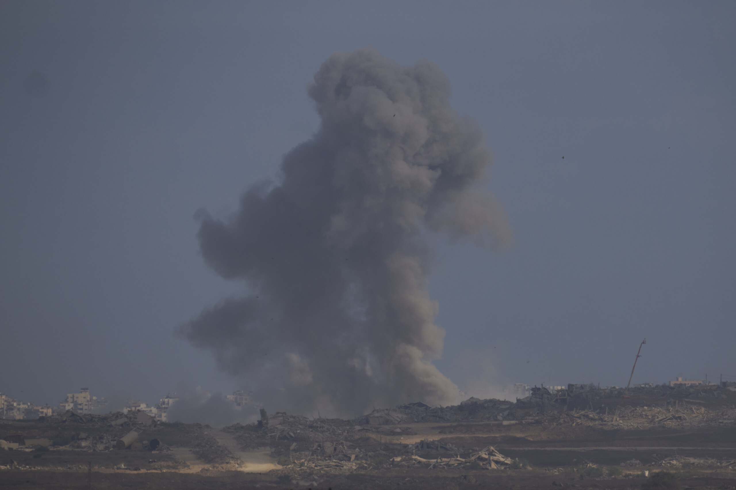Middle East: Church in Gaza hit by airstrike, Father Romanelli injured Middle East: Church in Gaza hit by airstrike, Father Romanelli injured