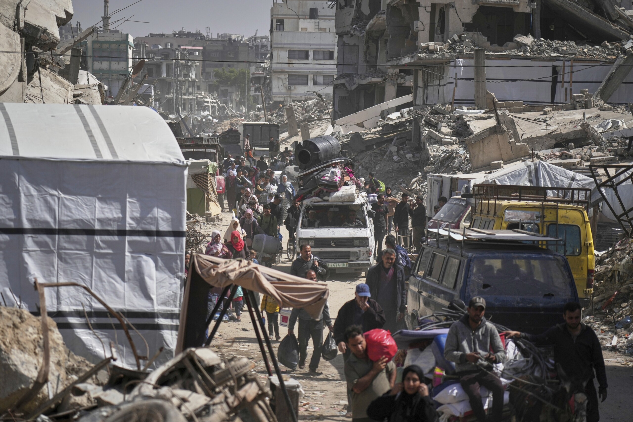Middle East: EU, 140,000 forcibly displaced in Gaza, no more suffering