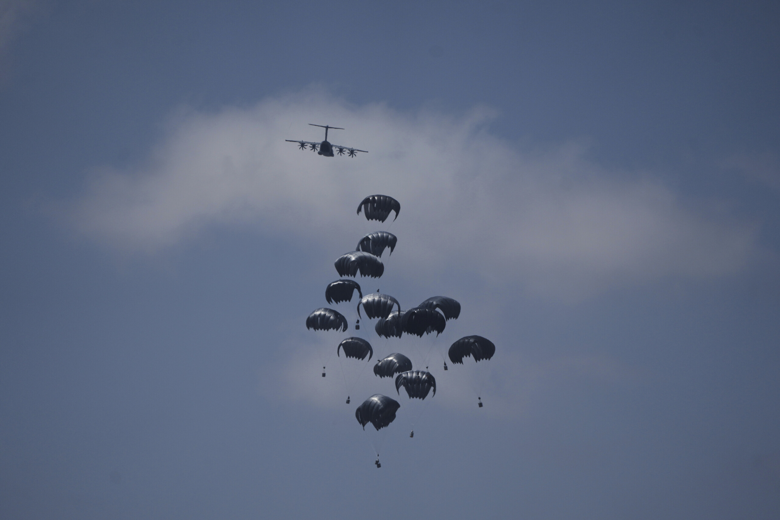 Middle East: Gaza authorities report nearly 100 deaths in the past 24 hours