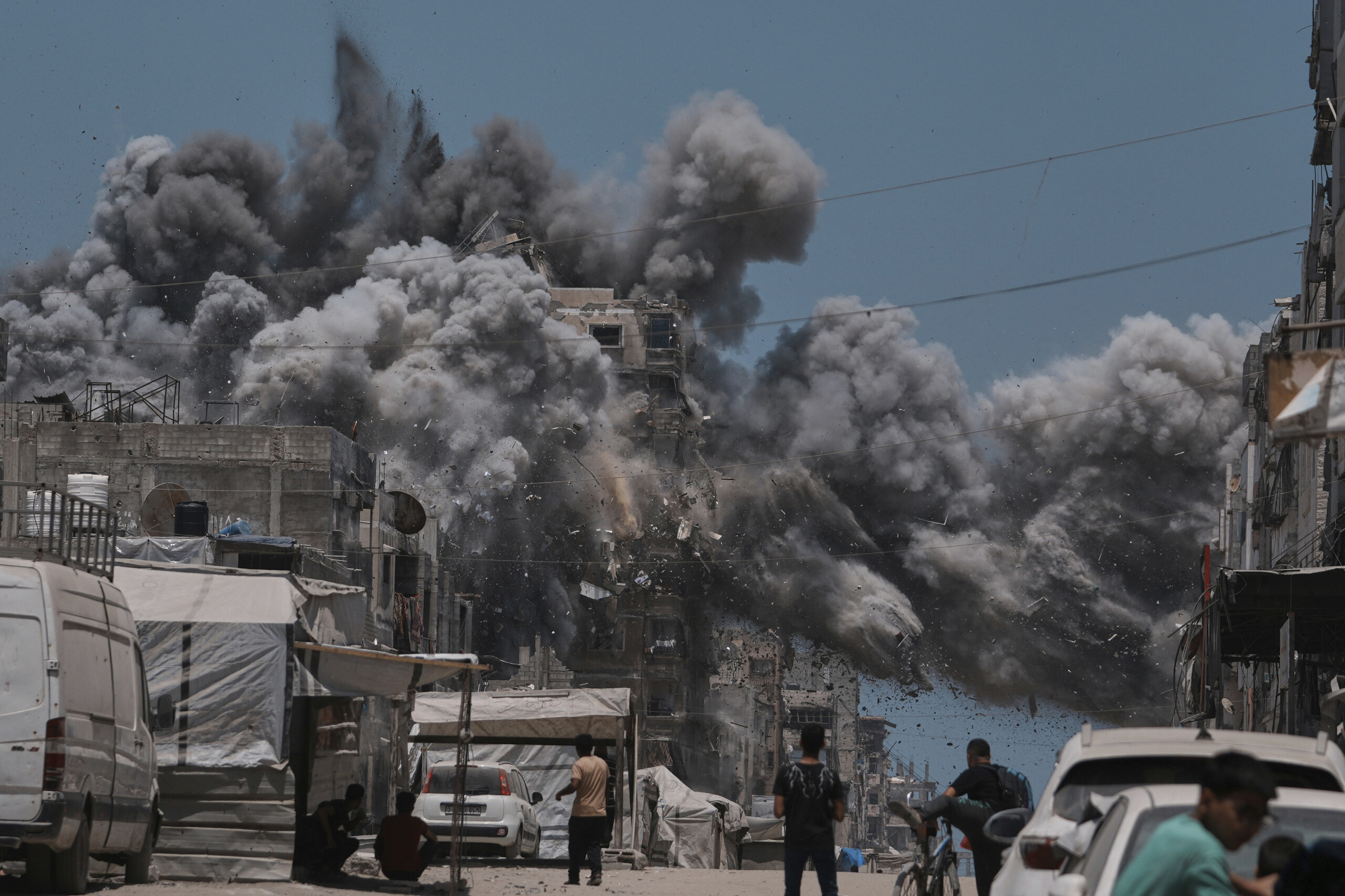 Middle East: Gaza authorities report over 100 casualties in the last 24 hours Middle East: Gaza authorities report over 100 casualties in the last 24 hours