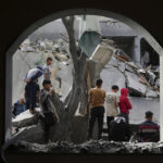 Middle East, Gaza Authority: '490 children killed in 20 days'
