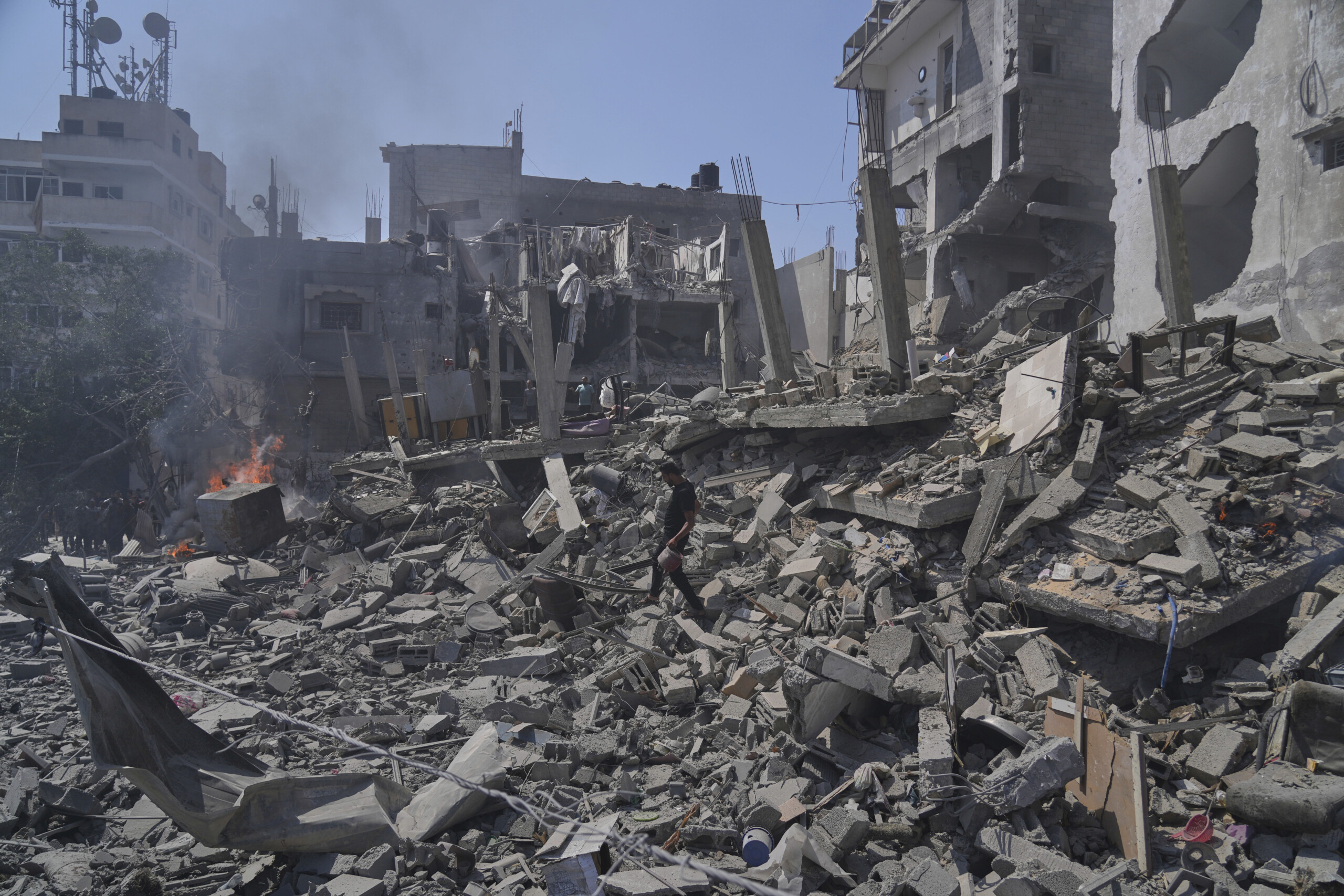 Middle East, Gaza Authority: ‘Over 56,000 victims in the Strip’