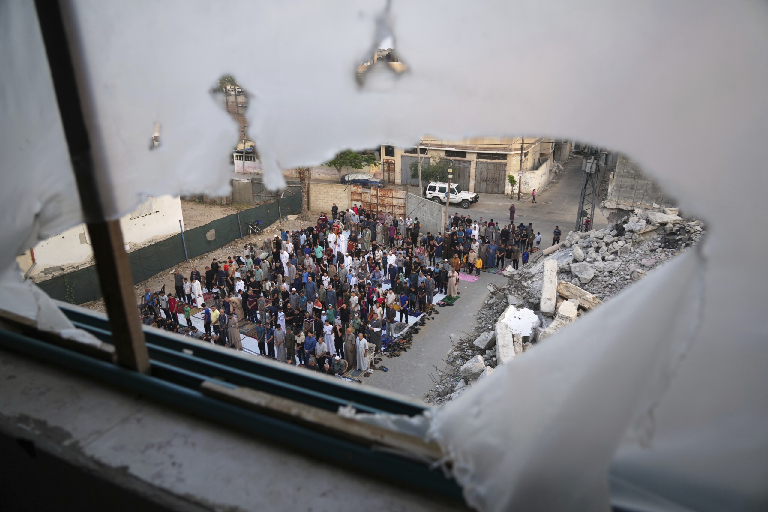 Middle East, GHF: "All aid distribution sites in Gaza closed until further notice"