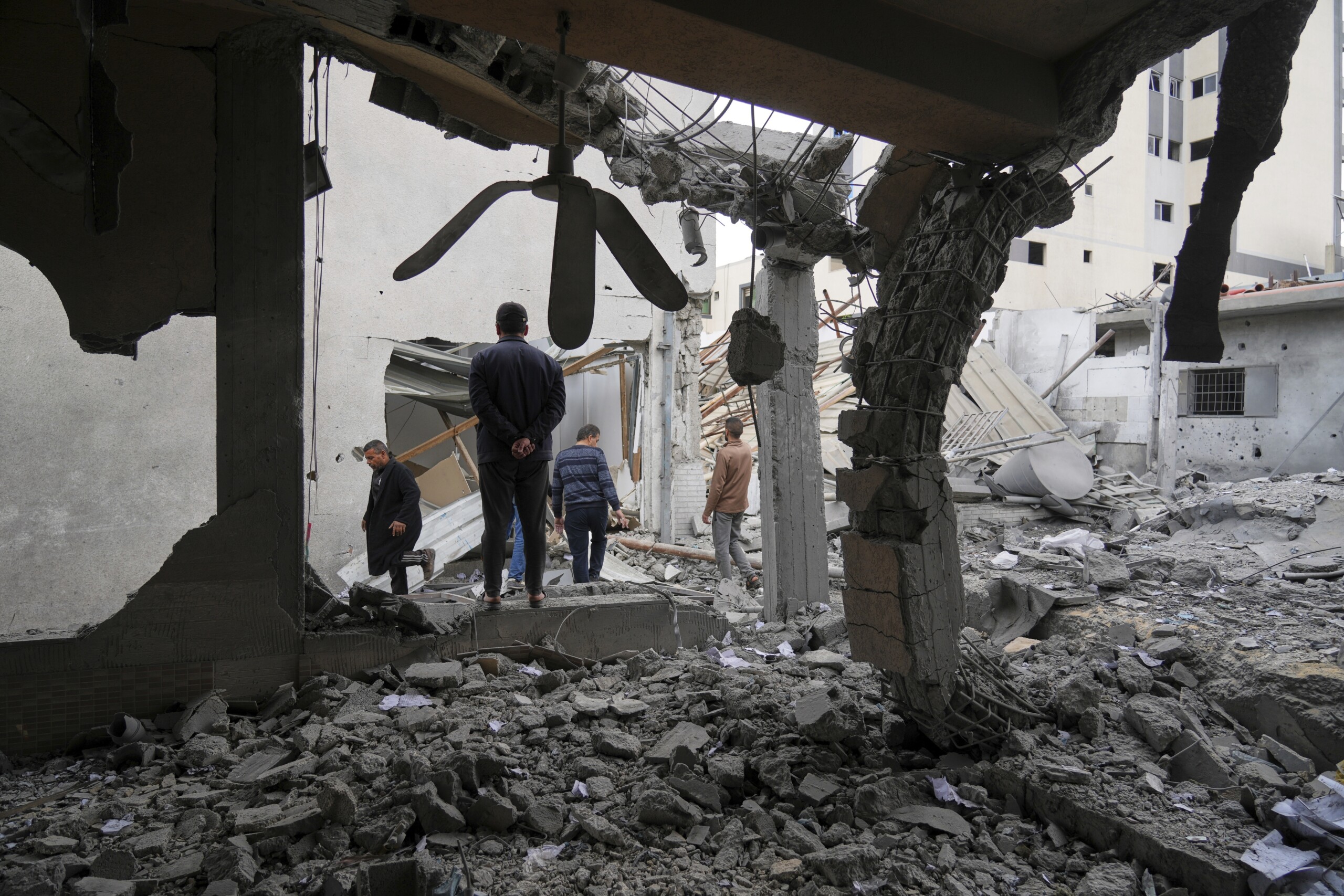 Middle East, Hamas: "We are evaluating the ceasefire proposal, response will come soon"