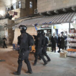 Middle East, Houthis launch missile at Israel: sirens in central areas