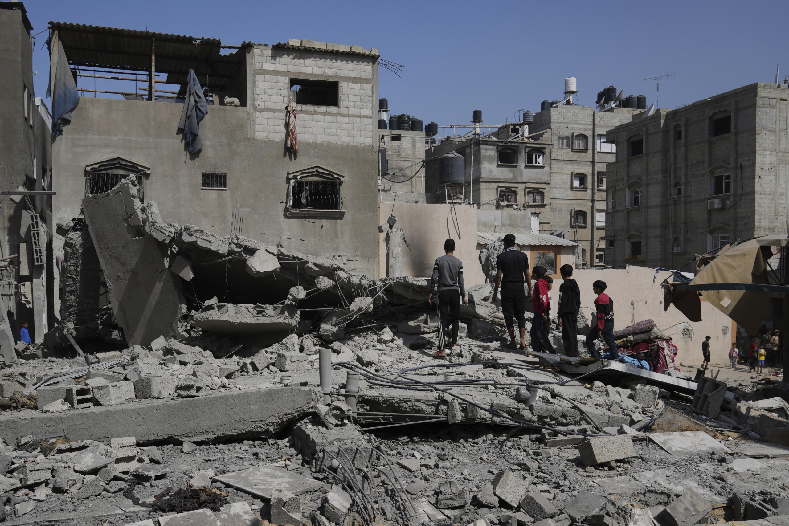 Middle East, IDF attack on Gaza: death toll rises to 45 Middle East, IDF attack on Gaza: death toll rises to 45