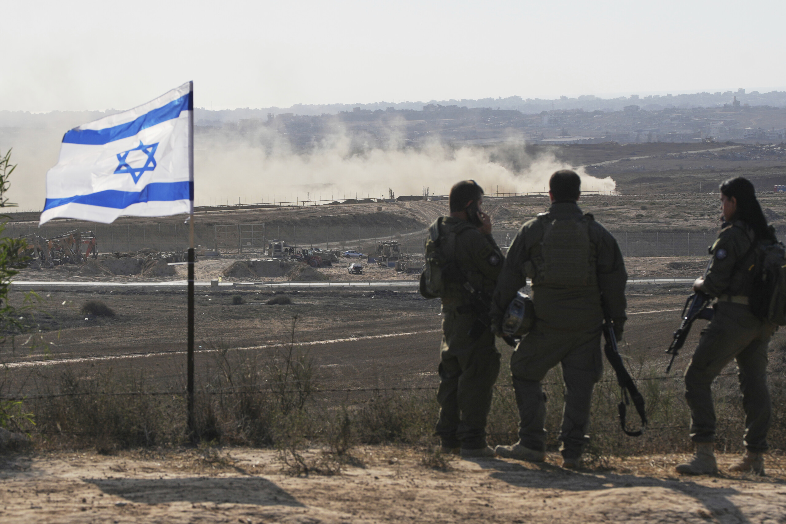 Middle East, IDF: ‘Dozens of targets hit and tunnels destroyed in Gaza’