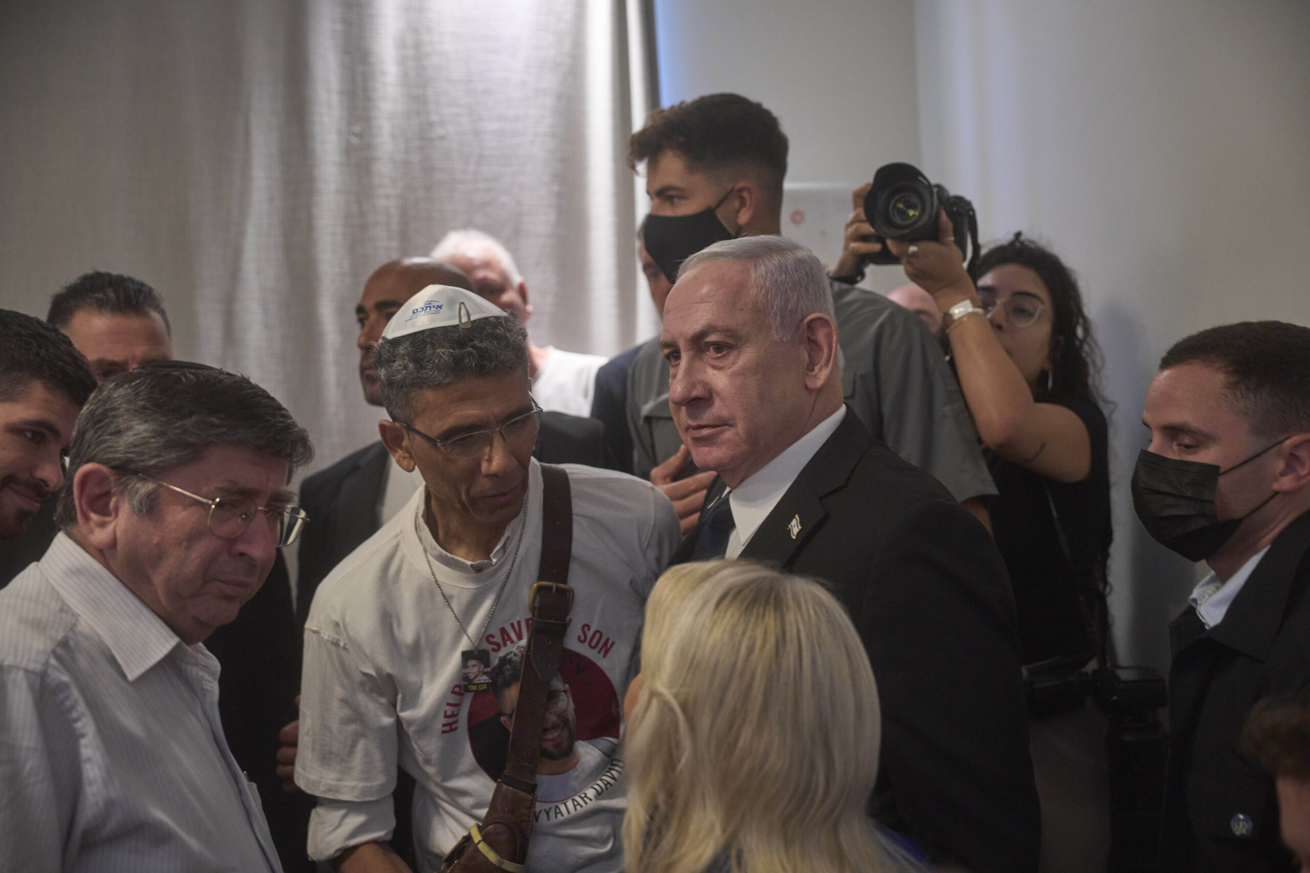 Middle East: Israel approves settlement plan that would divide the West Bank Middle East: Israel approves settlement plan that would divide the West Bank