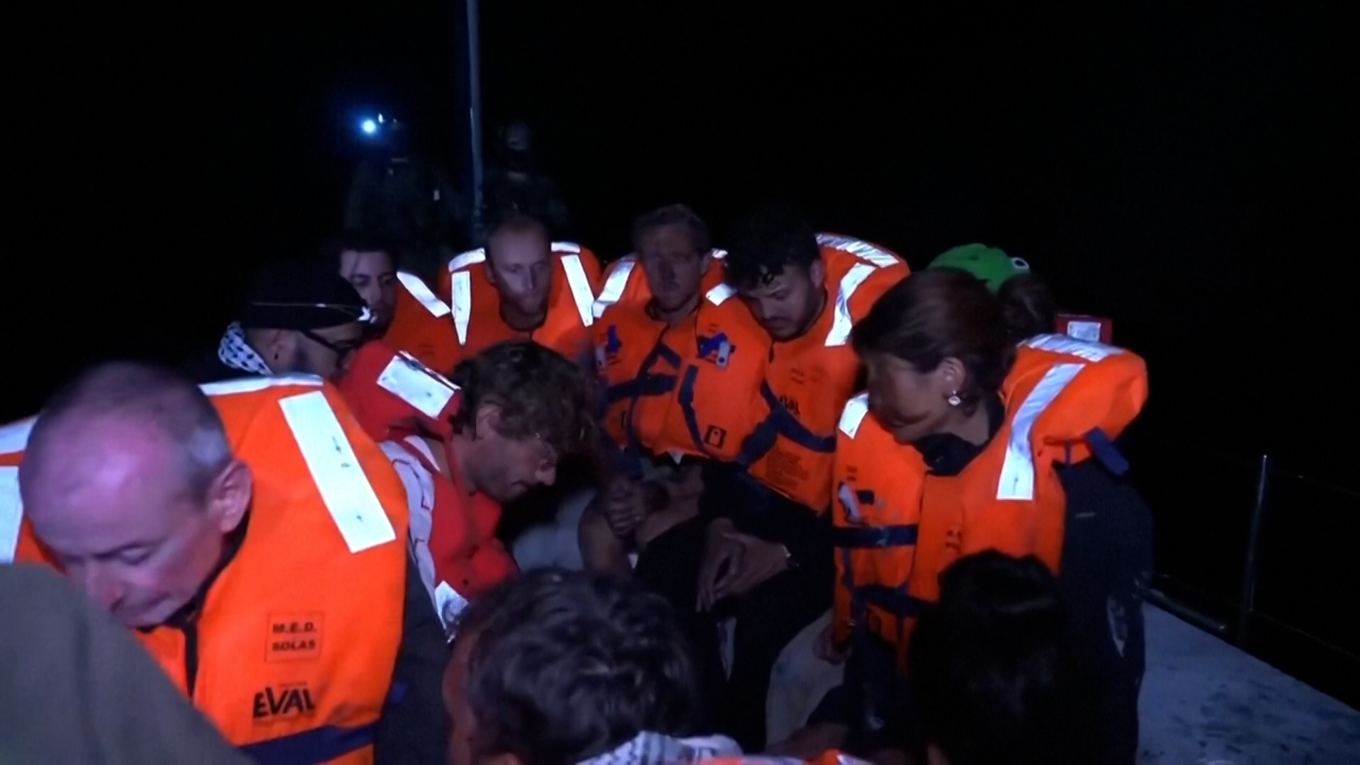 Middle East: Israel stops ship carrying aid to Gaza, with Greta Thunberg on board Middle East: Israel stops ship carrying aid to Gaza, with Greta Thunberg on board