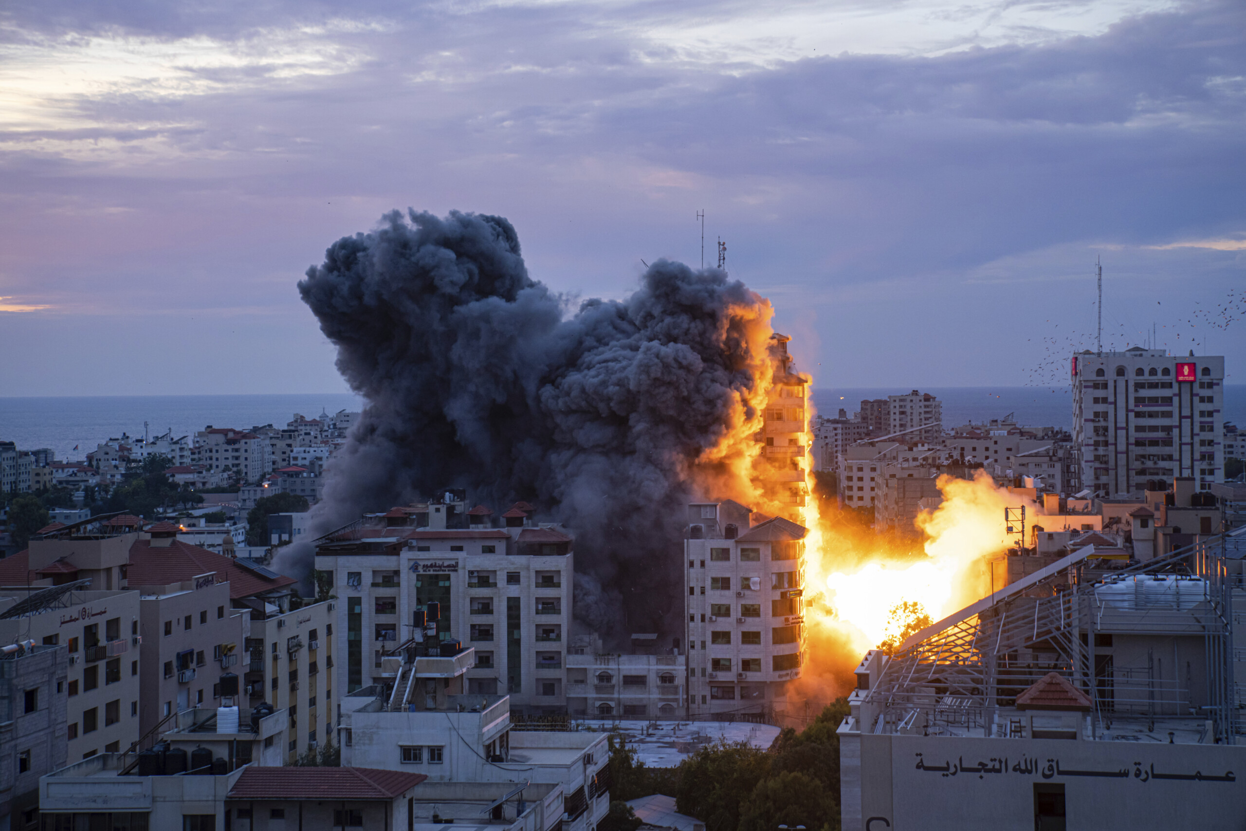Middle East, media: "121 dead from Israeli airstrikes today in Gaza" Middle East, media: "121 dead from Israeli airstrikes today in Gaza"