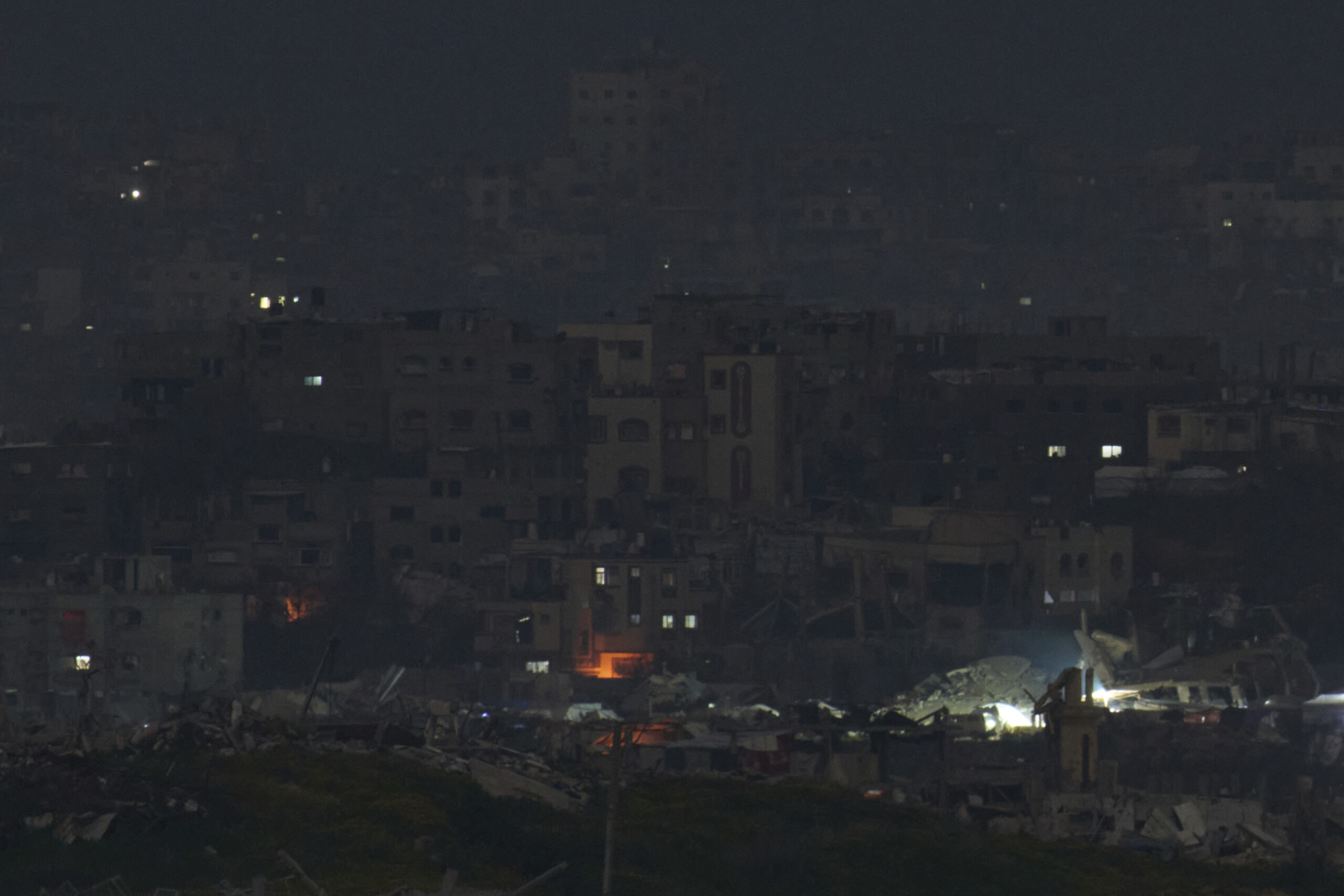 Middle East: Media report massive Israeli attack in northern Gaza