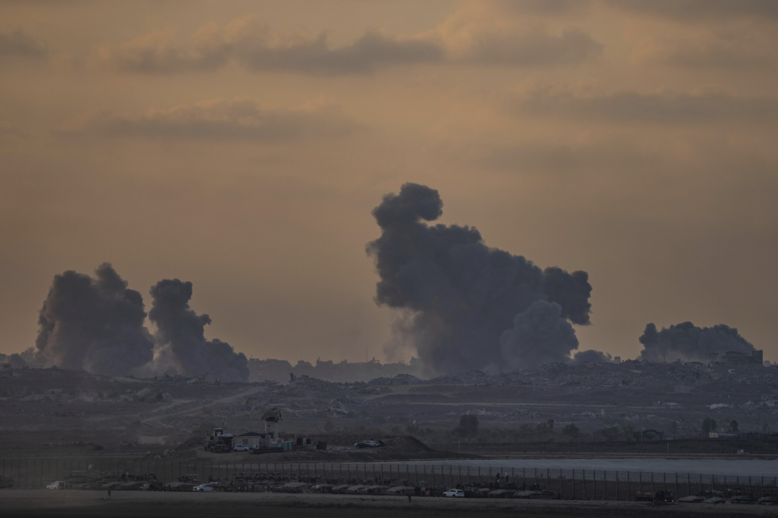 Middle East: media reports at least 34 dead since dawn today in Gaza