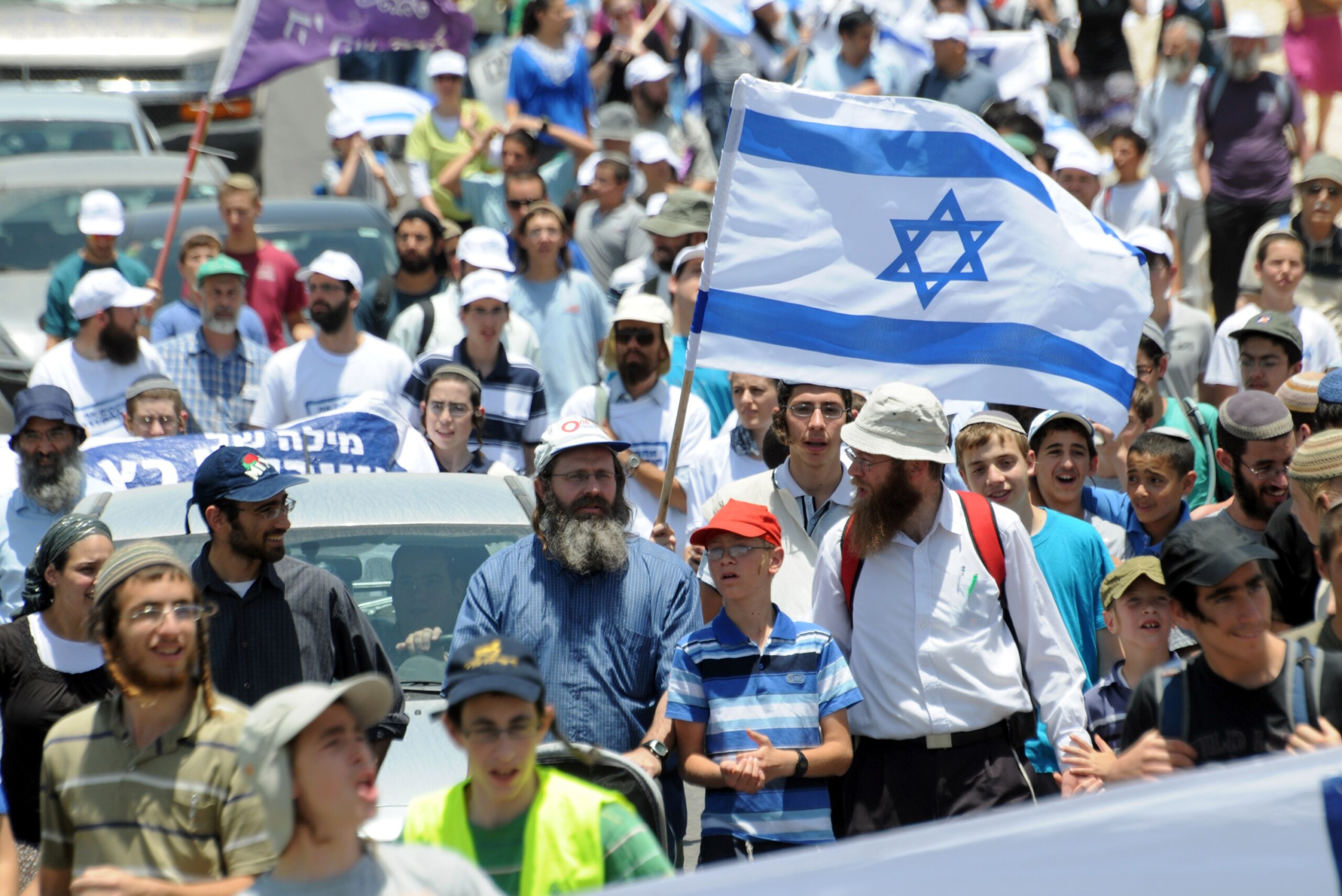 Middle East: media, settlers storm Al-Aqsa mosque complex