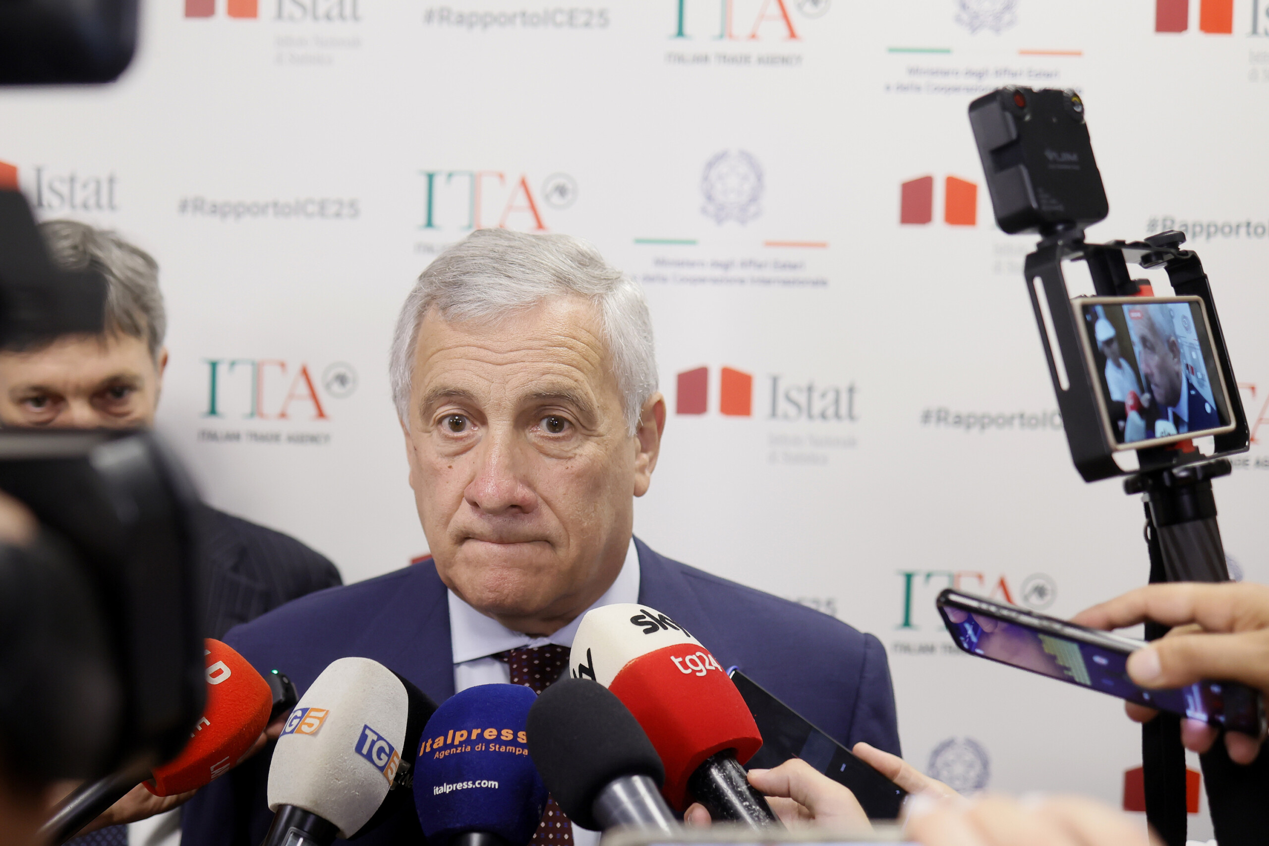 Middle East, Tajani: ‘Pizzaballa in Gaza with 500 tonnes of aid, Israel must halt operations’ Middle East, Tajani: ‘Pizzaballa in Gaza with 500 tonnes of aid, Israel must halt operations’