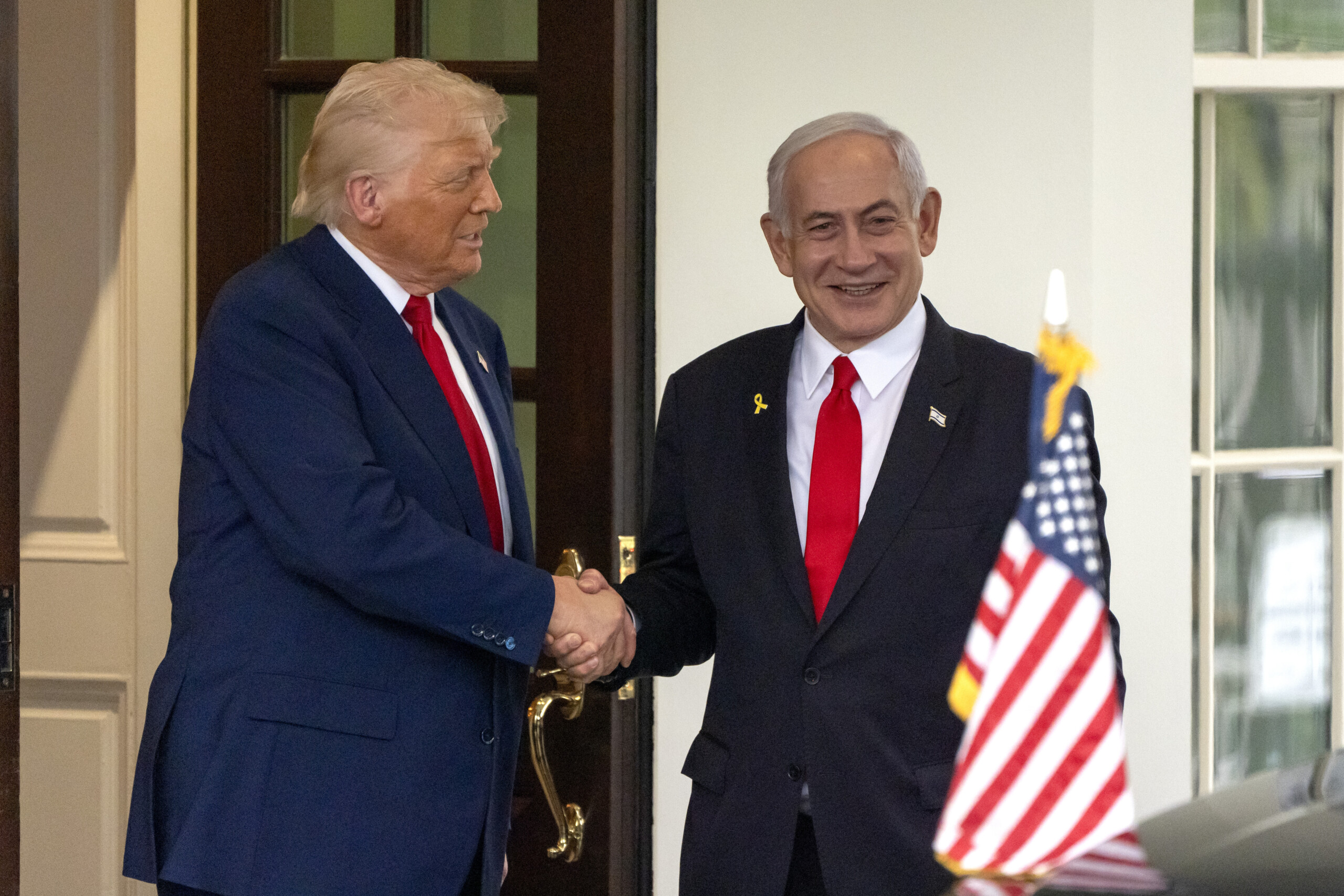 Middle East, Trump: "Netanyahu is the victim of a witch hunt" Middle East, Trump: "Netanyahu is the victim of a witch hunt"