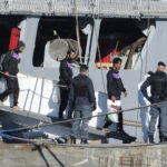 Migrants: Libra ship arrives in Albania