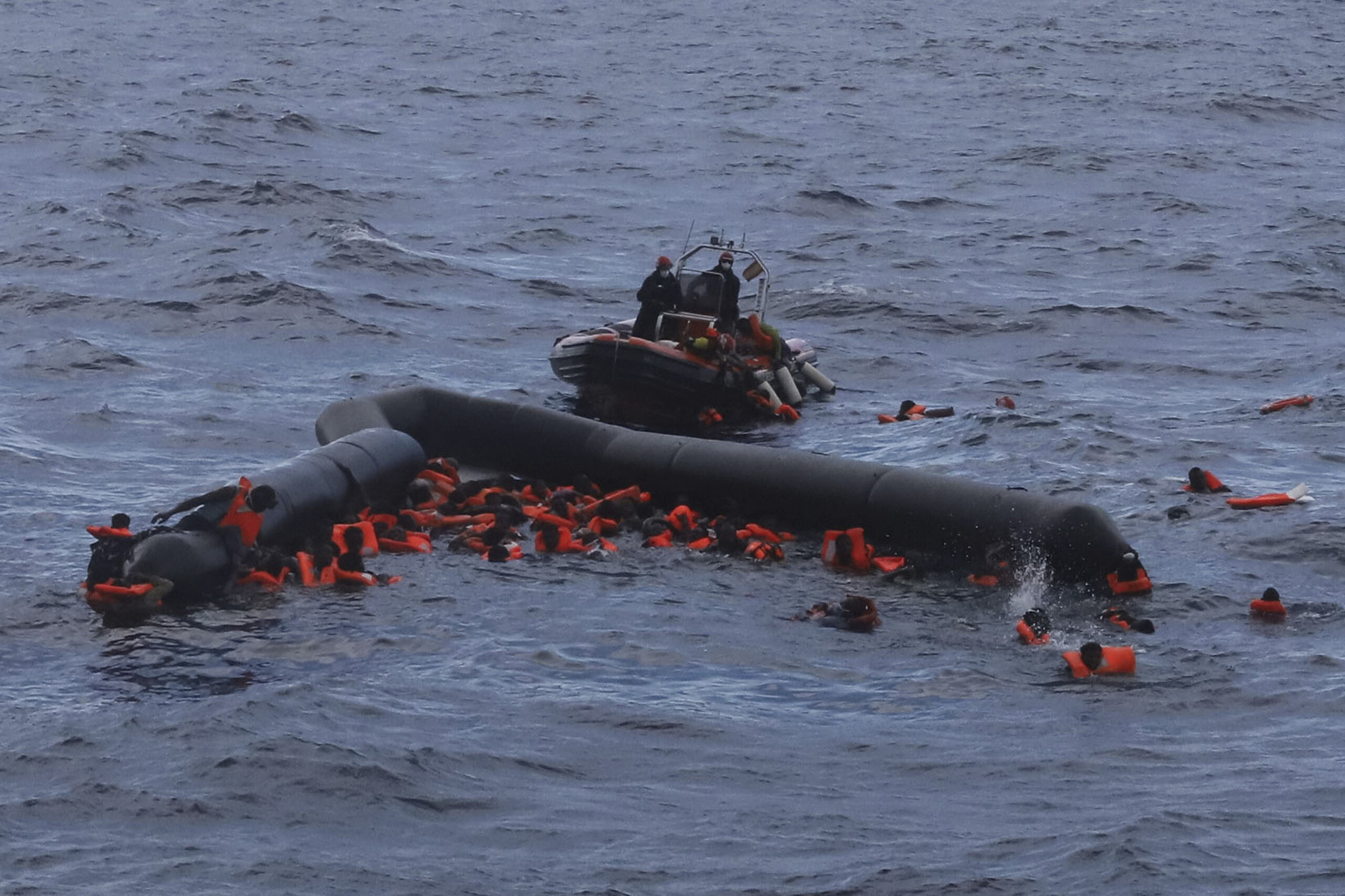 Migrants: Open Arms rescues another 109 from the sailing ship Astral, 4 found in the water