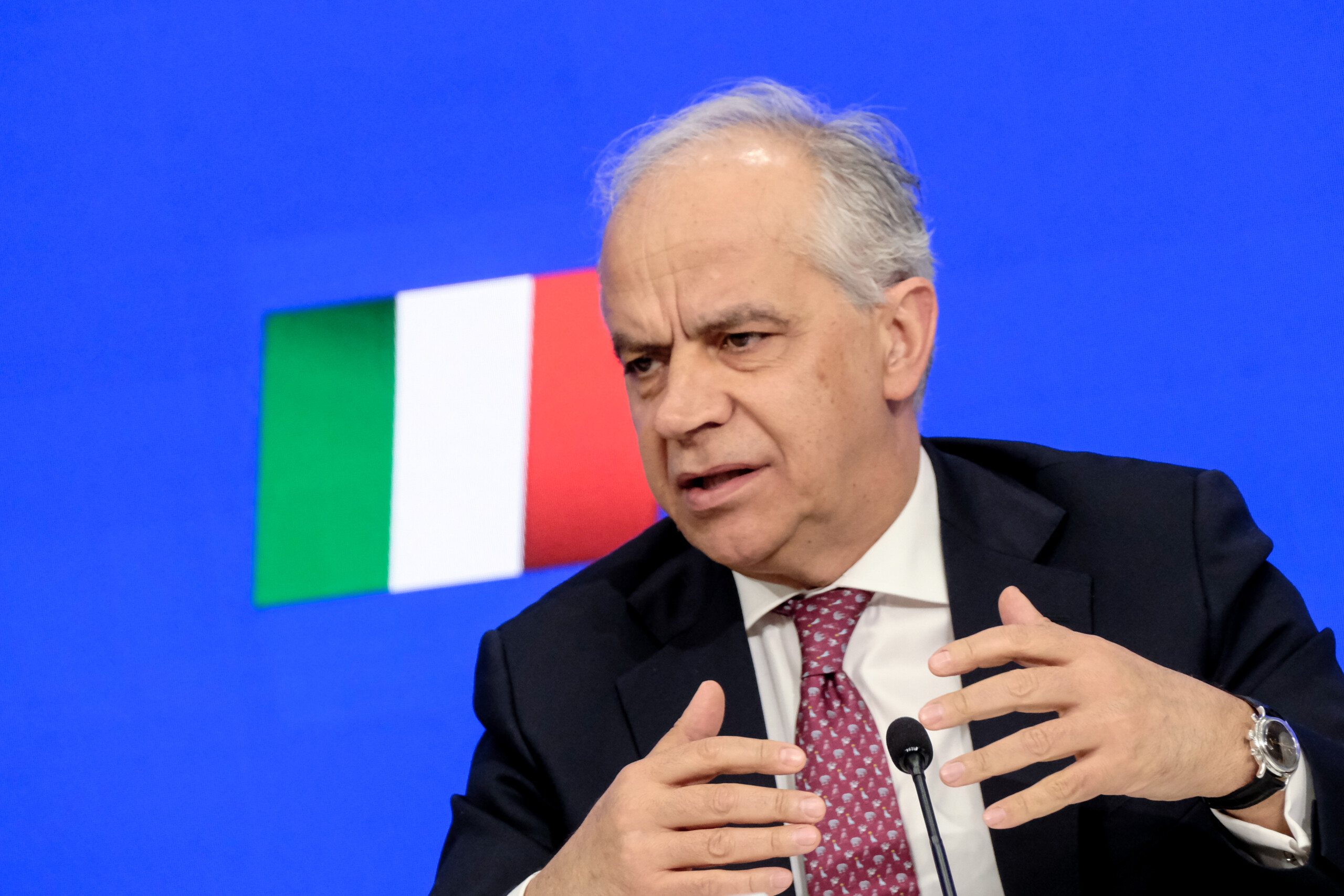 Migrants, Piantedosi: ‘We are expanding the use of centres in Albania’ Migrants, Piantedosi: ‘We are expanding the use of centres in Albania’