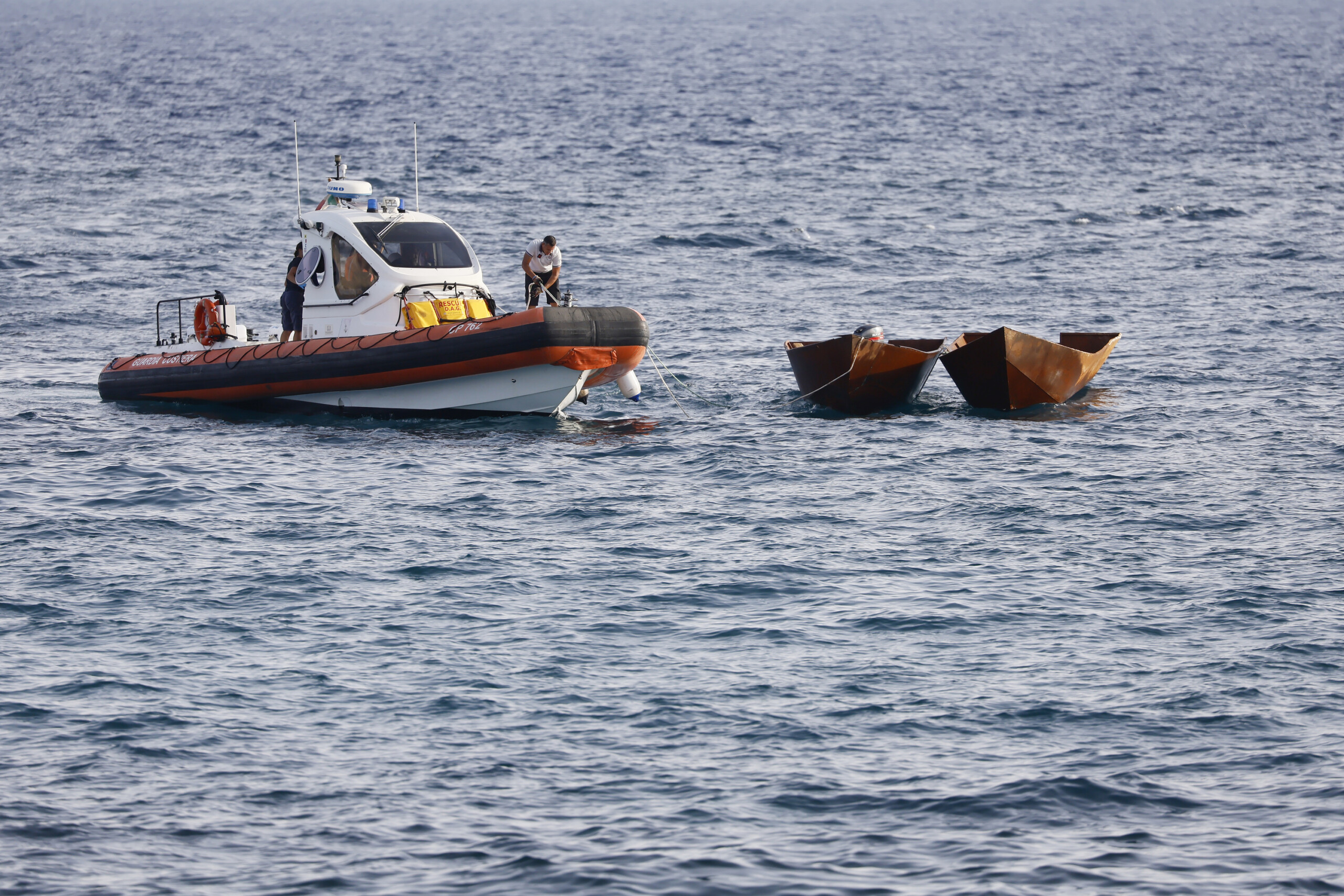 Migrants, UN: boat capsizes off Yemen, 68 dead