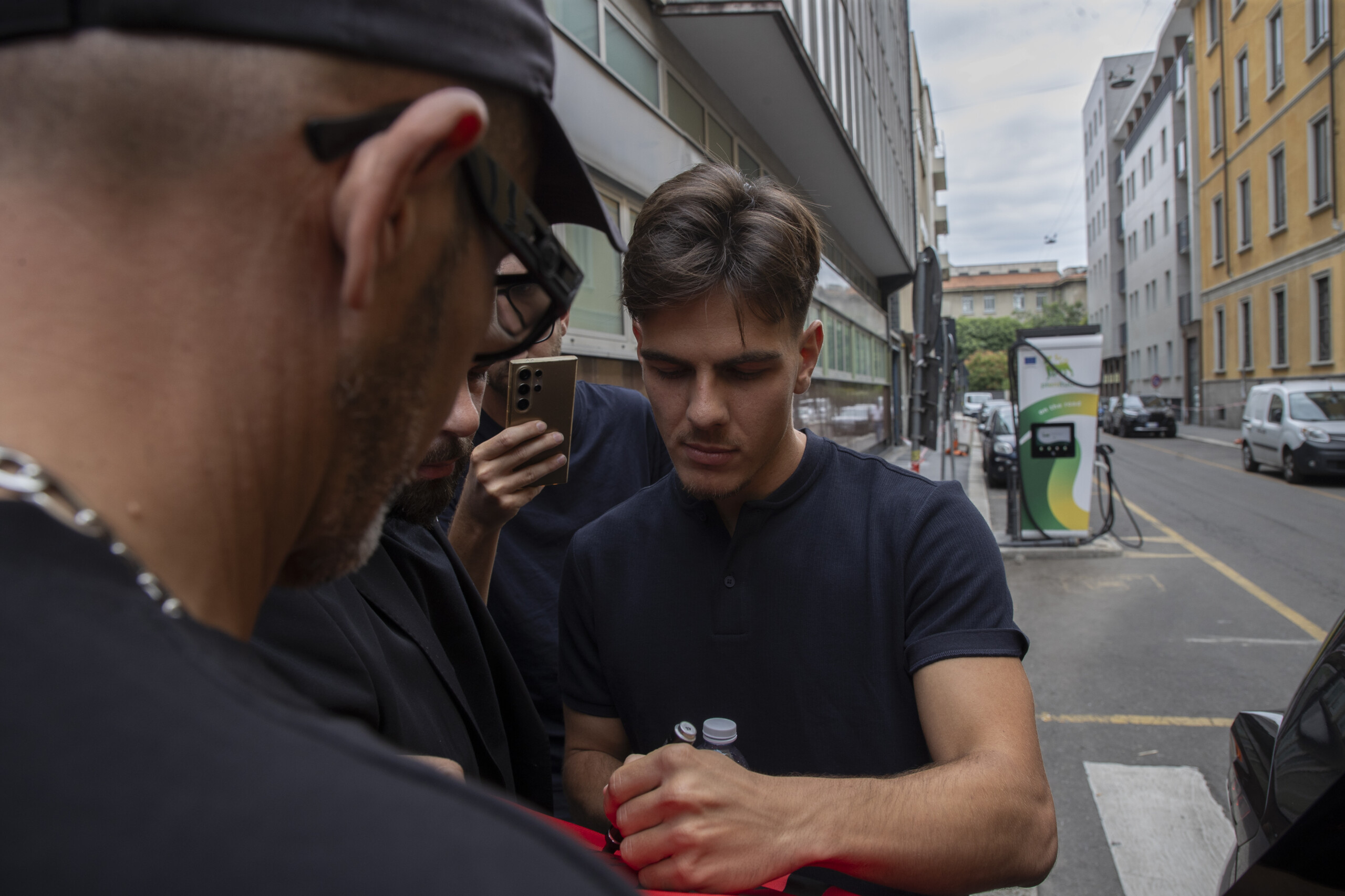 Milan officially signs Jashari: contract until 2030