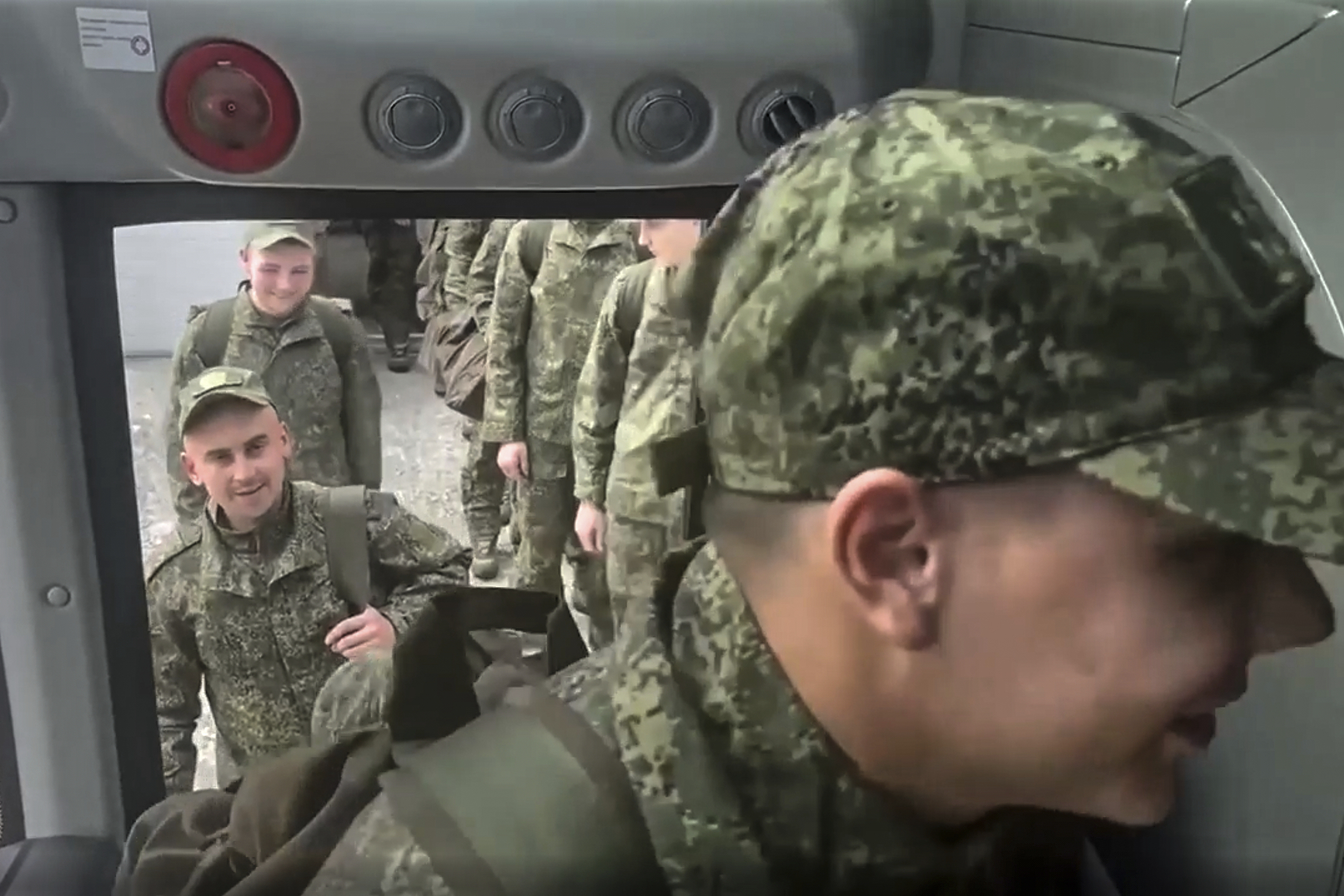 Moscow: ‘Second phase of prisoner exchange with Kiev completed’