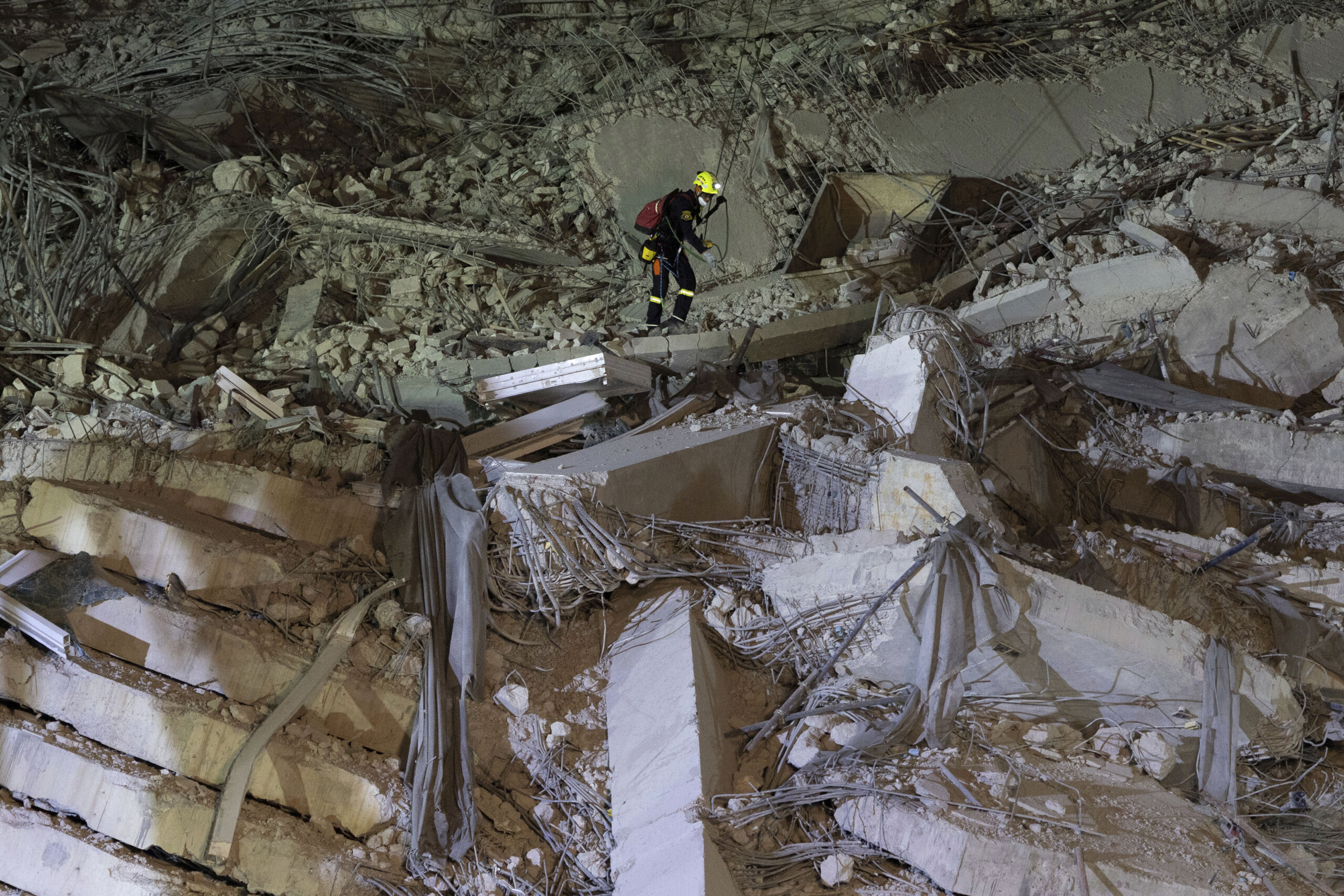 Myanmar: number of victims of Bangkok skyscraper collapse rises to 12