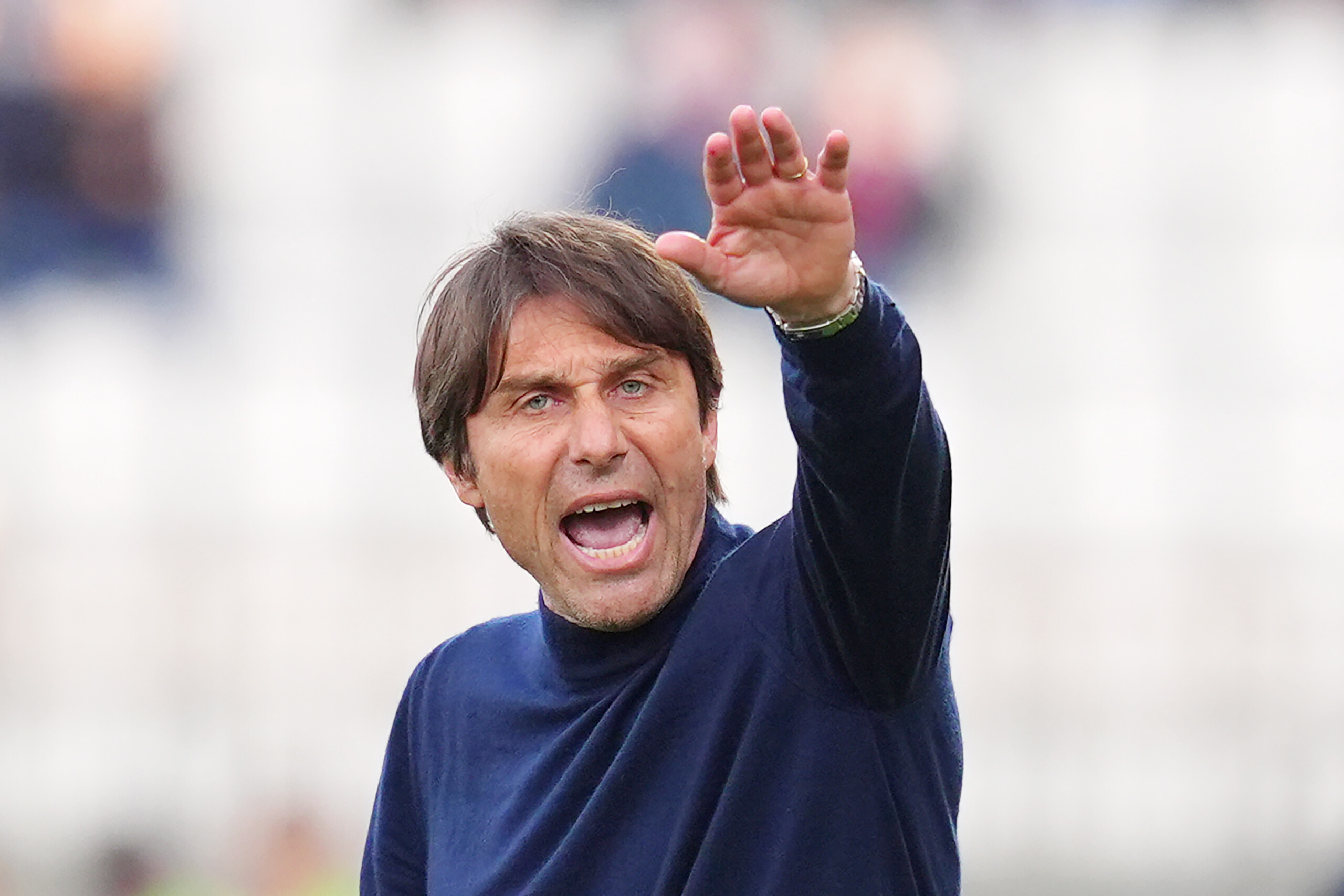 Naples, April 19. (LaPresse) – "I’m doing well here, the people want to win, but there are no means to do so." Naples, April 19. (LaPresse) – "I’m doing well here, the people want to win, but there are no means to do so."