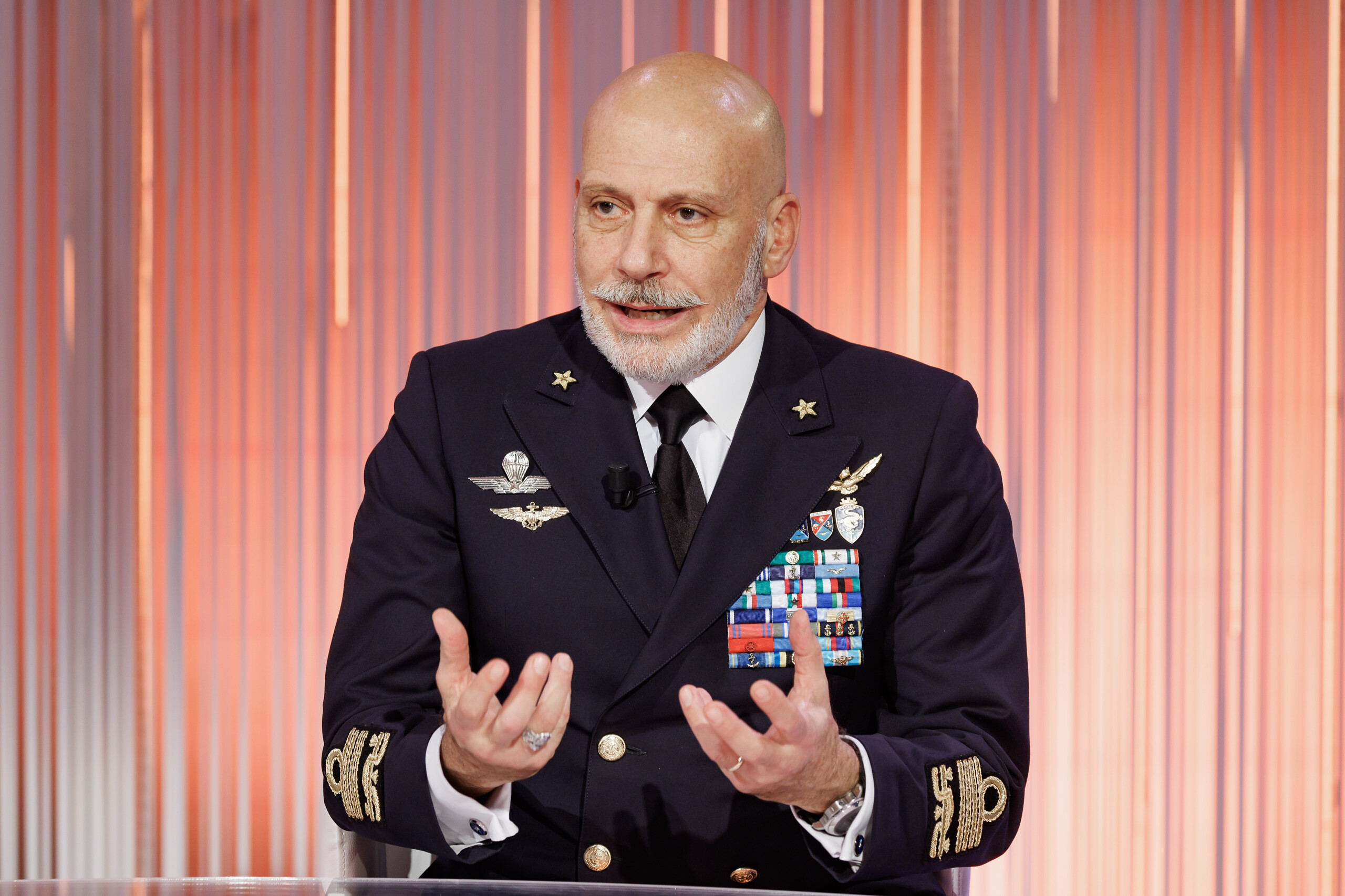 Nato, Cavo Dragone: ‘Excellent discussion, support for Ukraine confirmed’ Nato, Cavo Dragone: ‘Excellent discussion, support for Ukraine confirmed’
