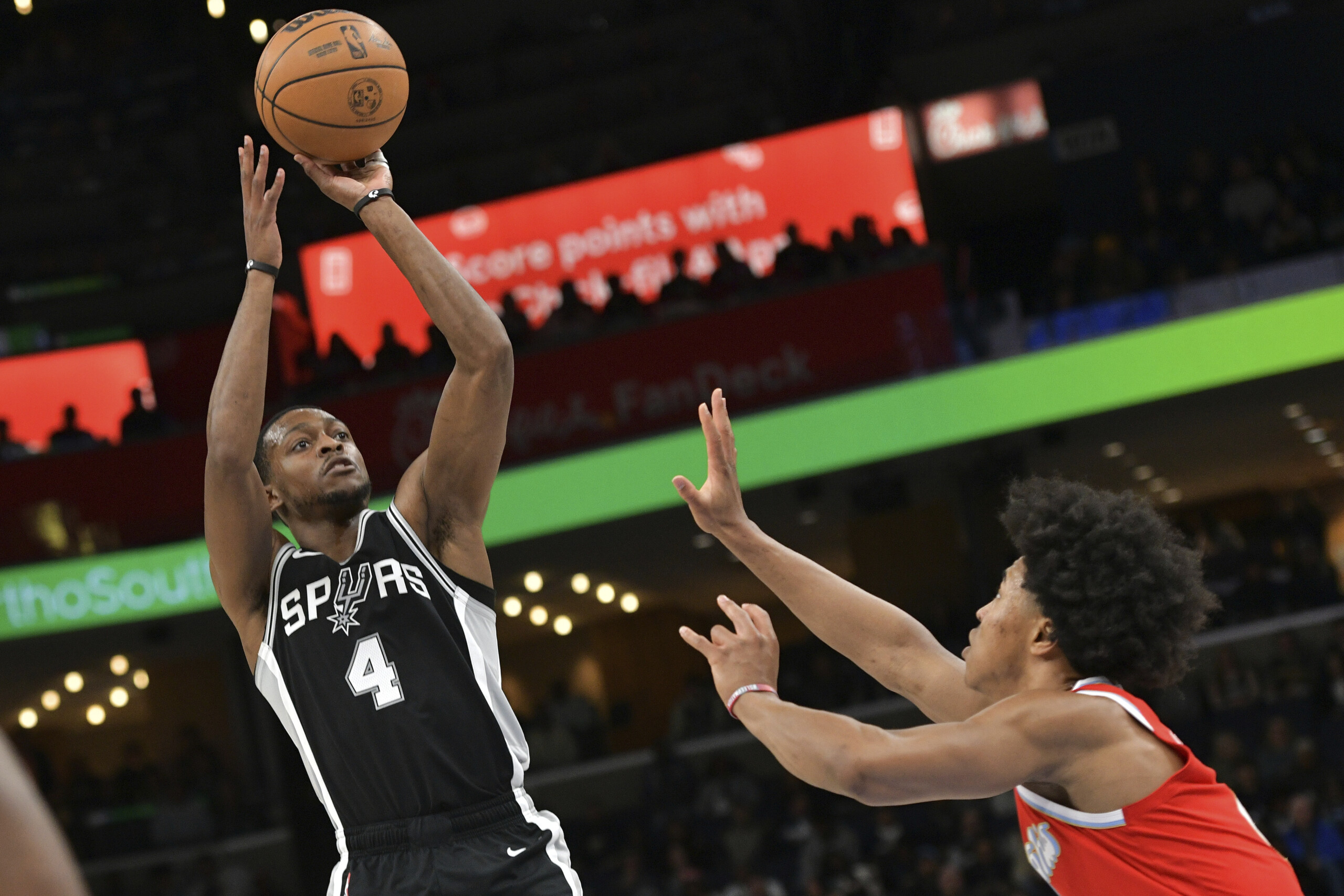 NBA, Fox extends with San Antonio through 2030: $228 million contract
